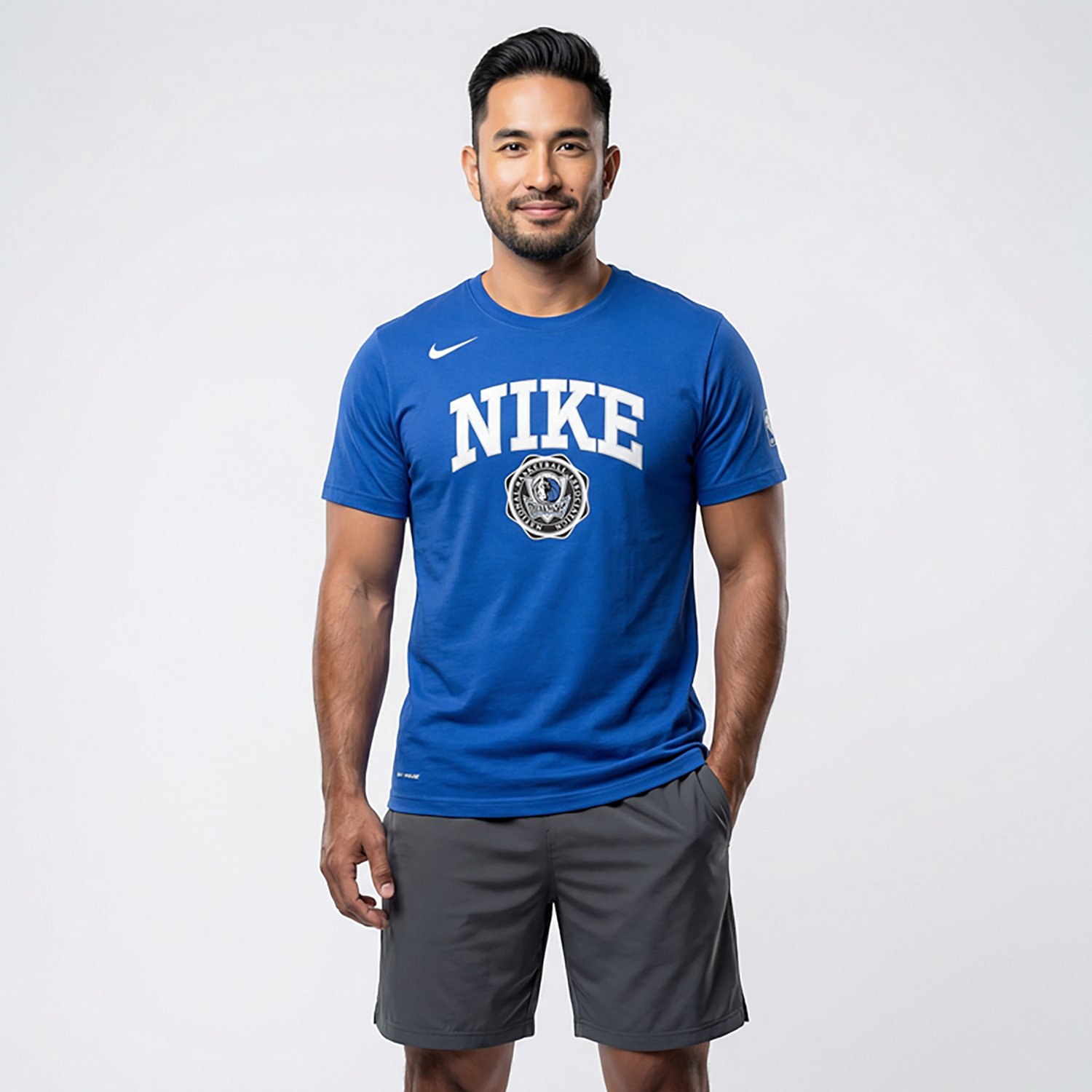 Nike Men's Dallas Mavericks Essential Collegiate T-shirt