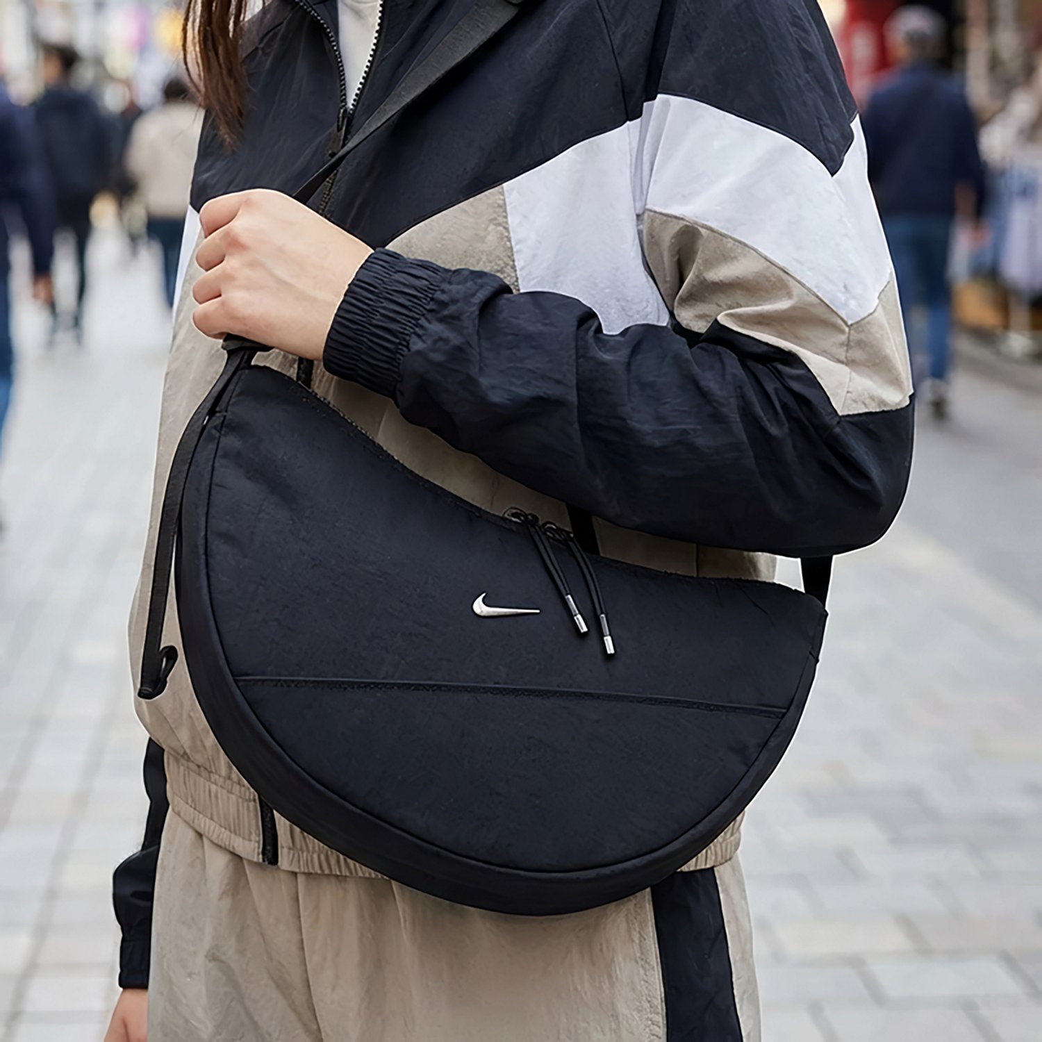 Nike Aura Crescent Crossbody Bag - view number 5
