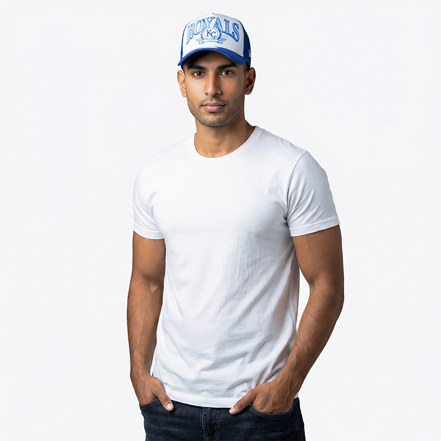 New Era Adults' Kansas City Royals Distressed 9FORTY A-Frame Trucker Cap - view number 2