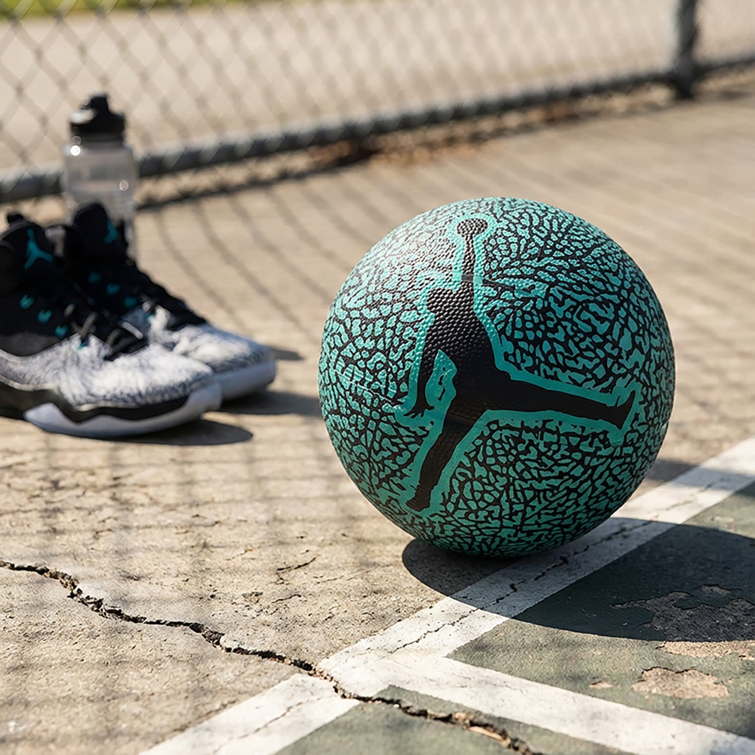 Jordan Skills 2.0 Graphic Basketball - view number 3