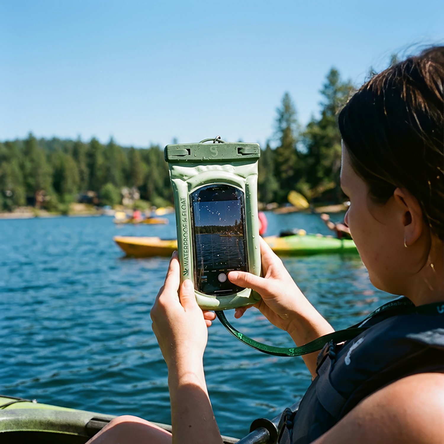 geckobrands Waterproof Float Phone Dry Bag - view number 5
