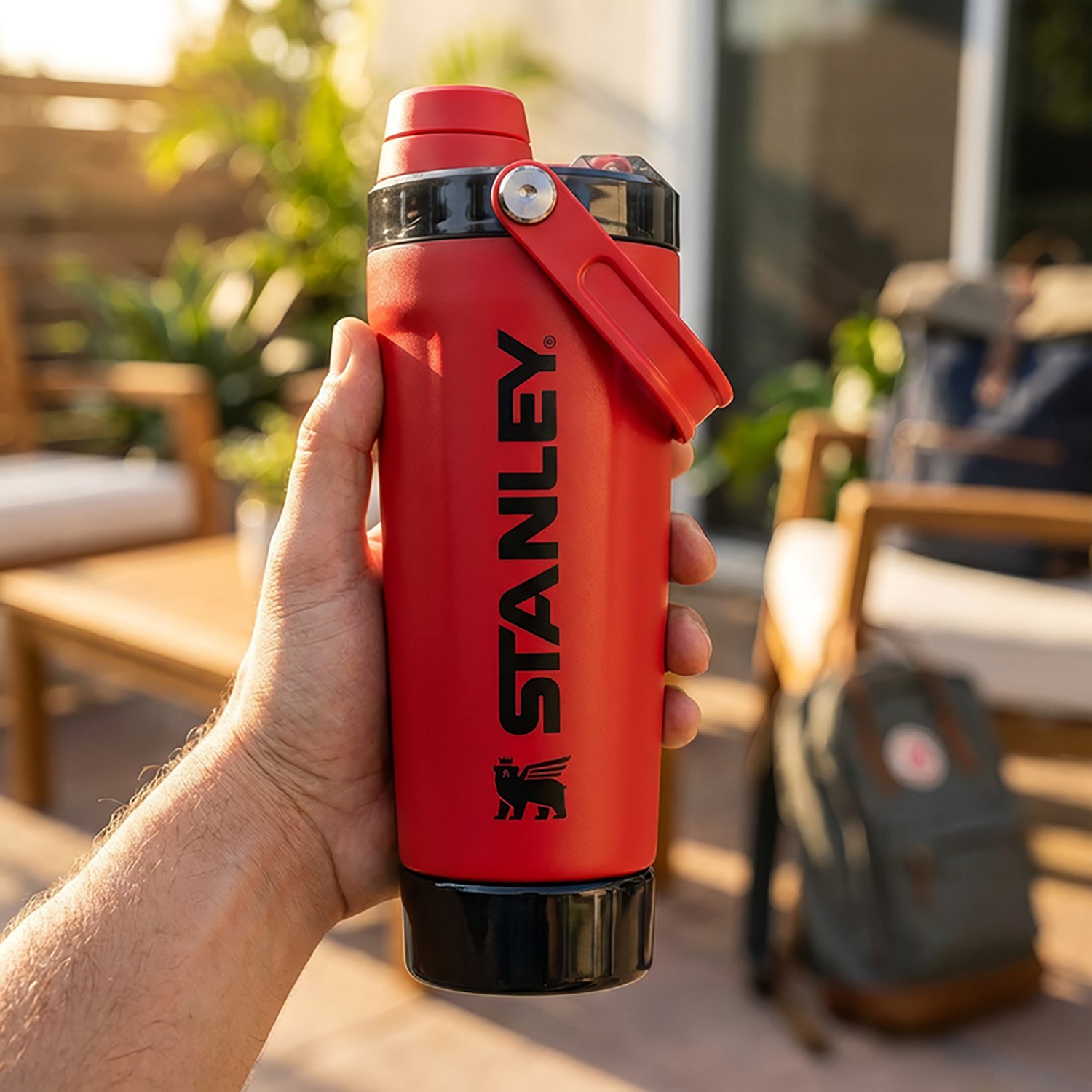 Stanley 20 oz Activate Shaker Bottle - view number 4