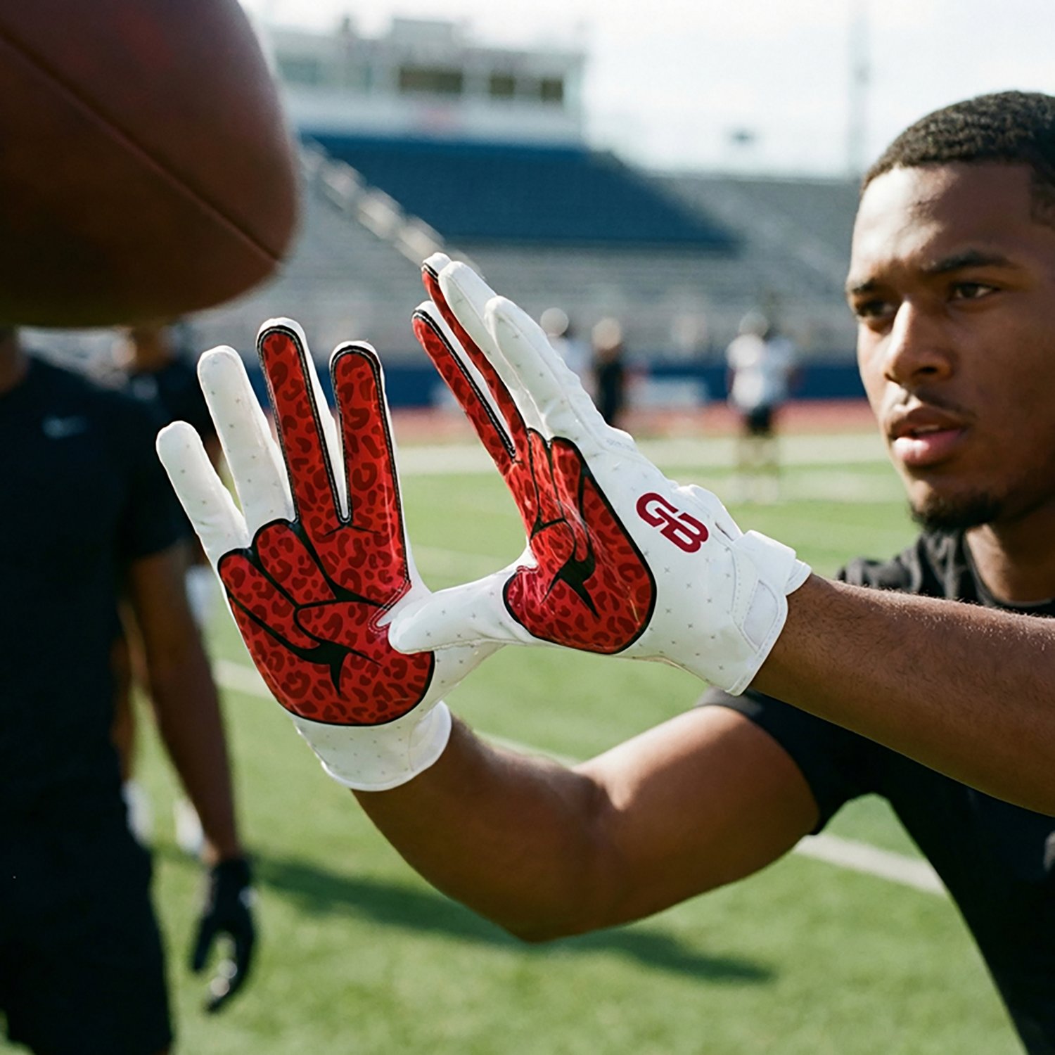 Grip Boost Adults' Stealth 6.0 Boost+ Peace Football Gloves - view number 2