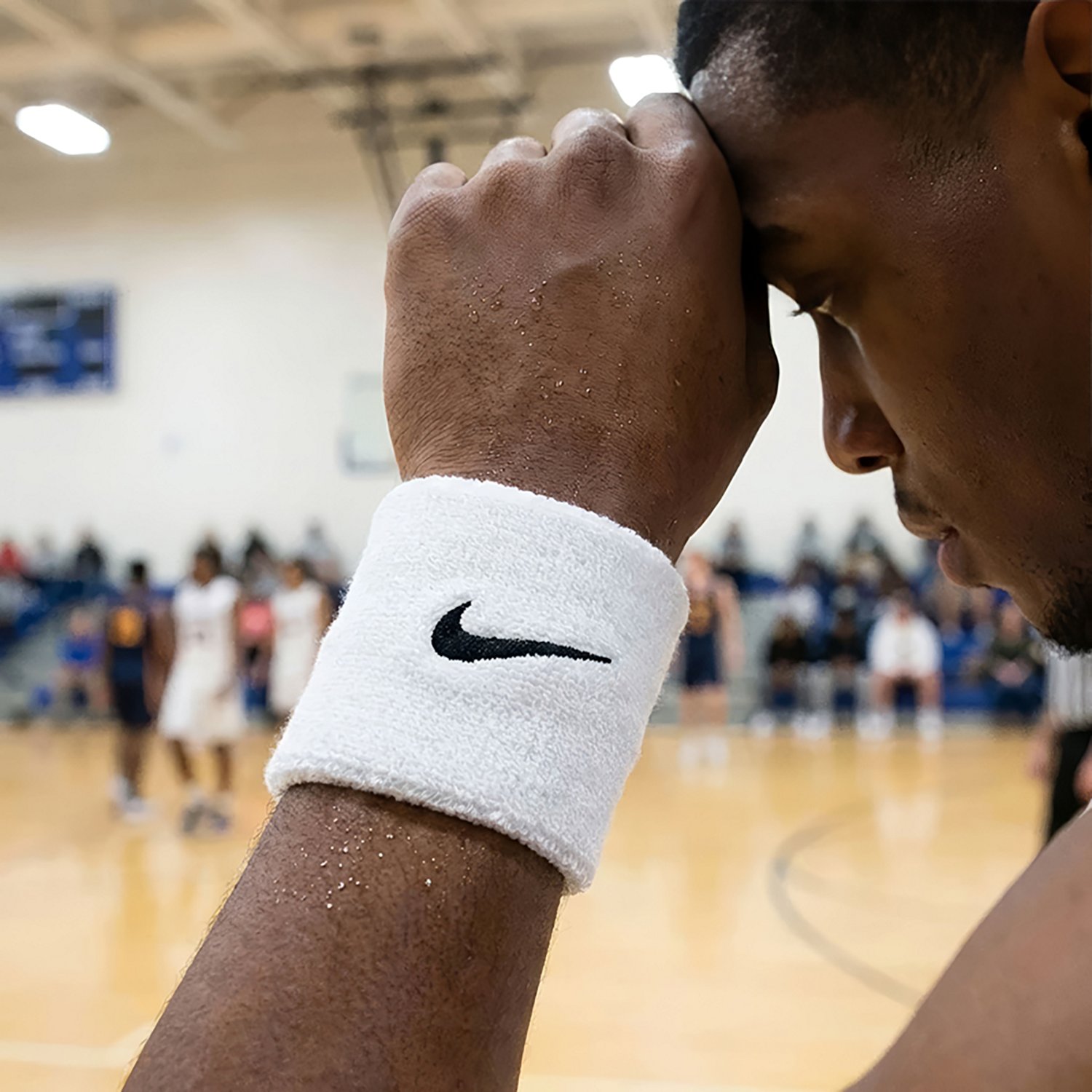 Nike Swoosh Classic Wristbands 2-Pack - view number 2