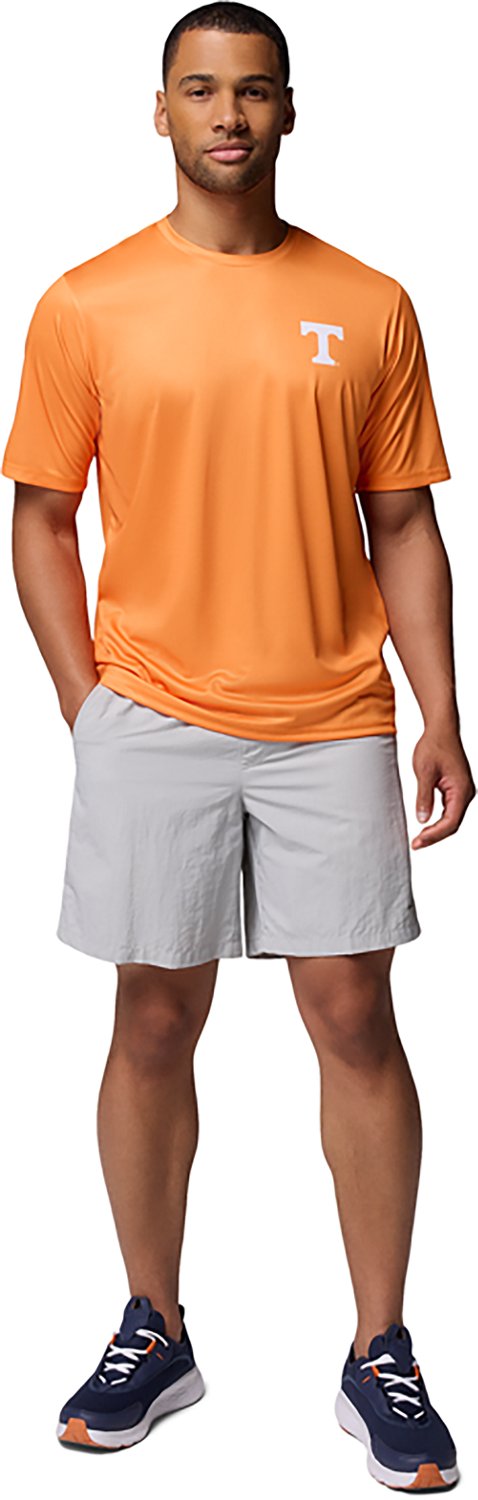 Columbia Sportswear Men's University of Tennessee CLG Super Terminal Tackle Graphic T-shirt - view number 6