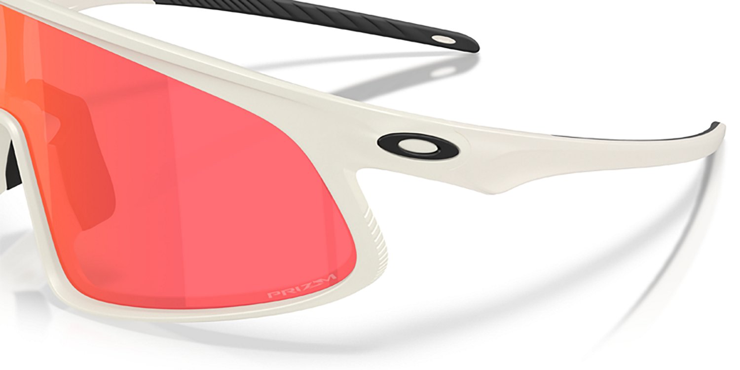 Oakley RSLV 141 Sunglasses - view number 5