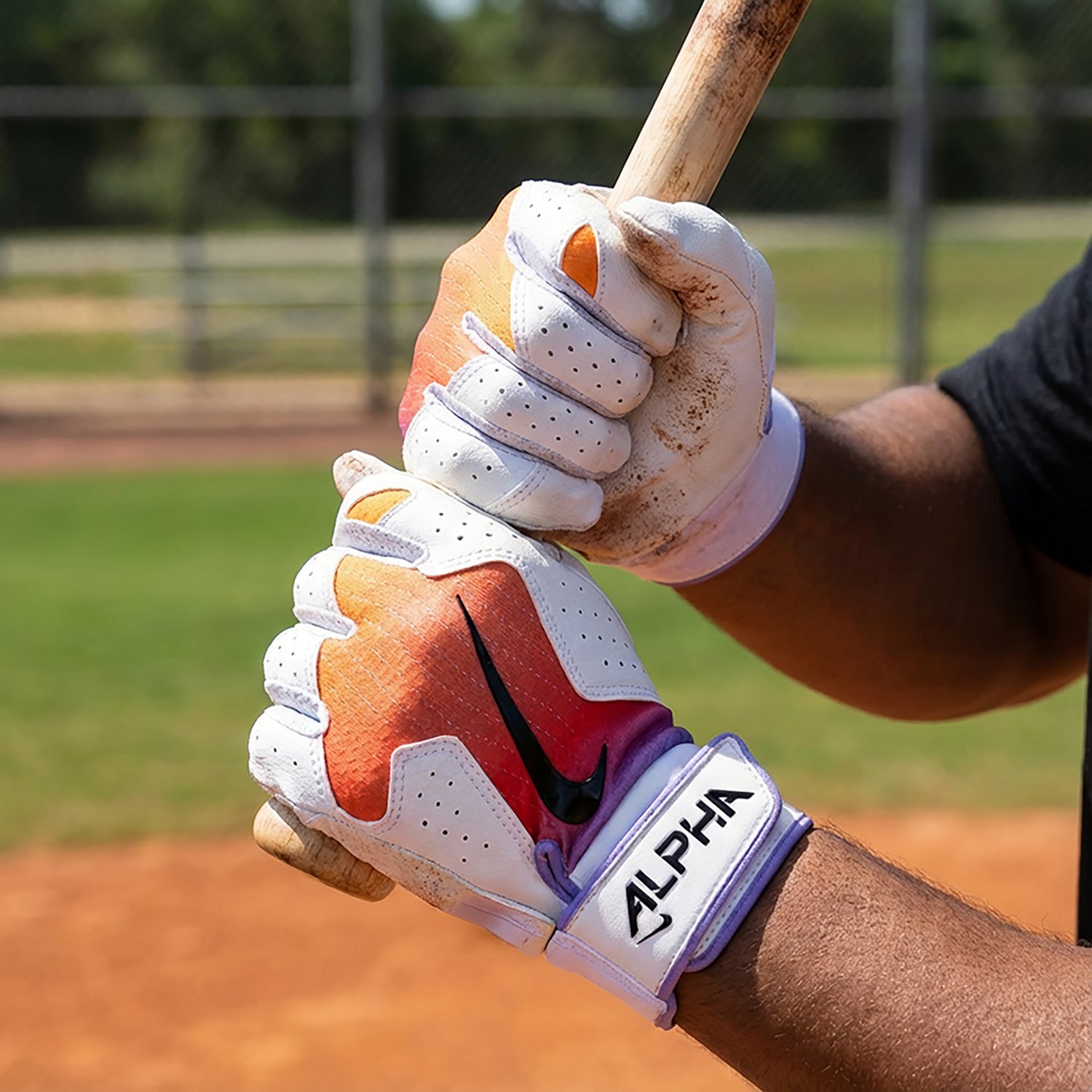 Nike Youth Alpha 2.0 Batting Glove - view number 4