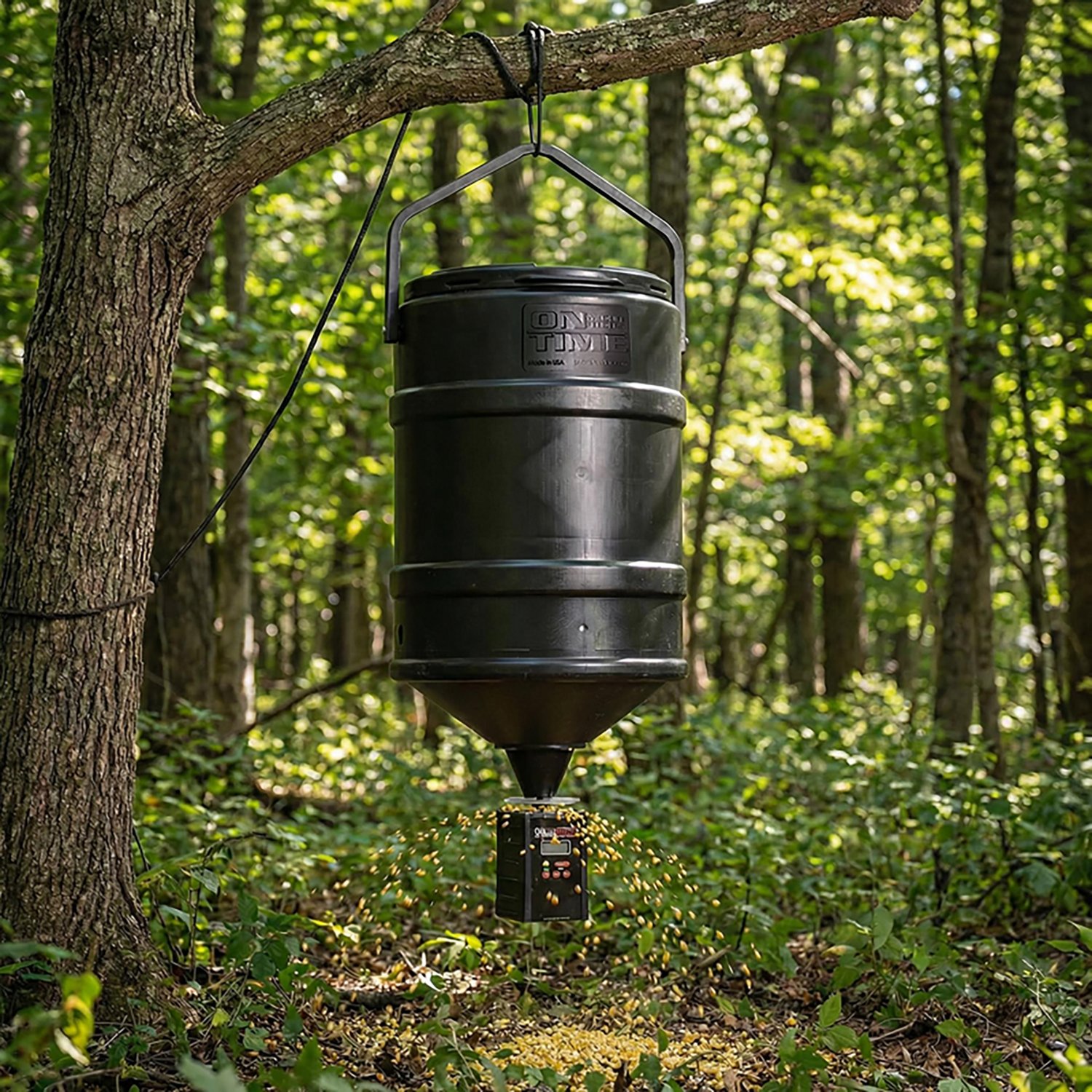 On Time Feeders Tomahawk VL 25 Gallon Hanger - view number 3