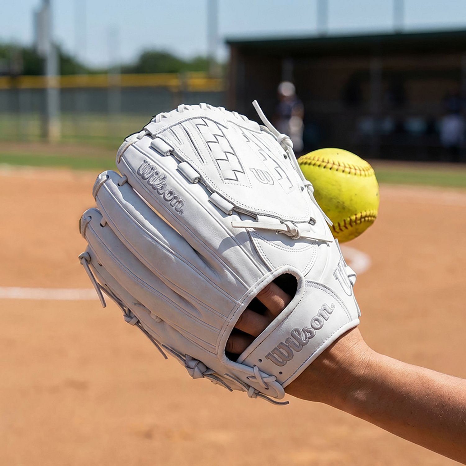 Wilson 12.5 in A1000 V125 Fastpitch Fielding Softball Glove - view number 8