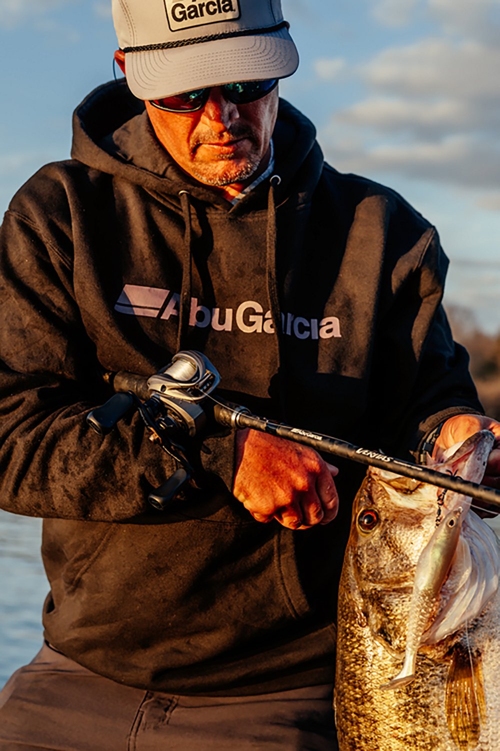 Abu Garcia Revo X VoltiQ Low Profile Reel - view number 7