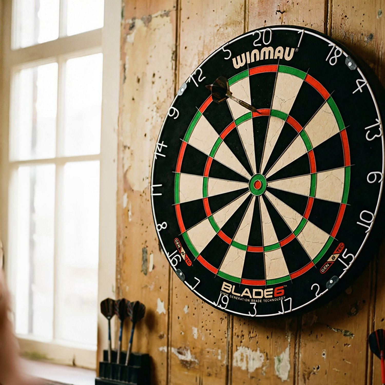 Winmau Blade 6 Professional Bristle Dartboard