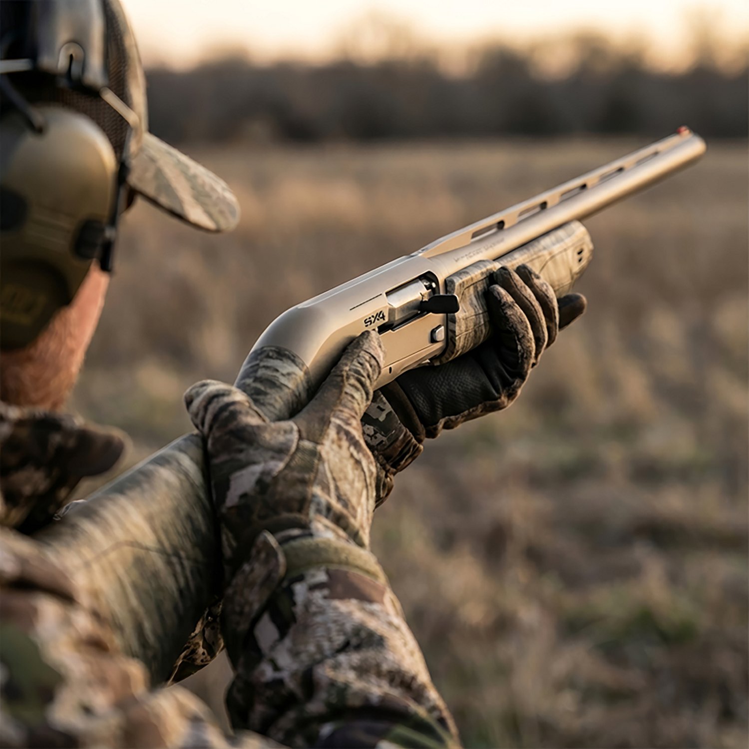 Winchester SX4 Hybrid Hunter 20 Gauge Semiautomatic Shotgun - view number 2