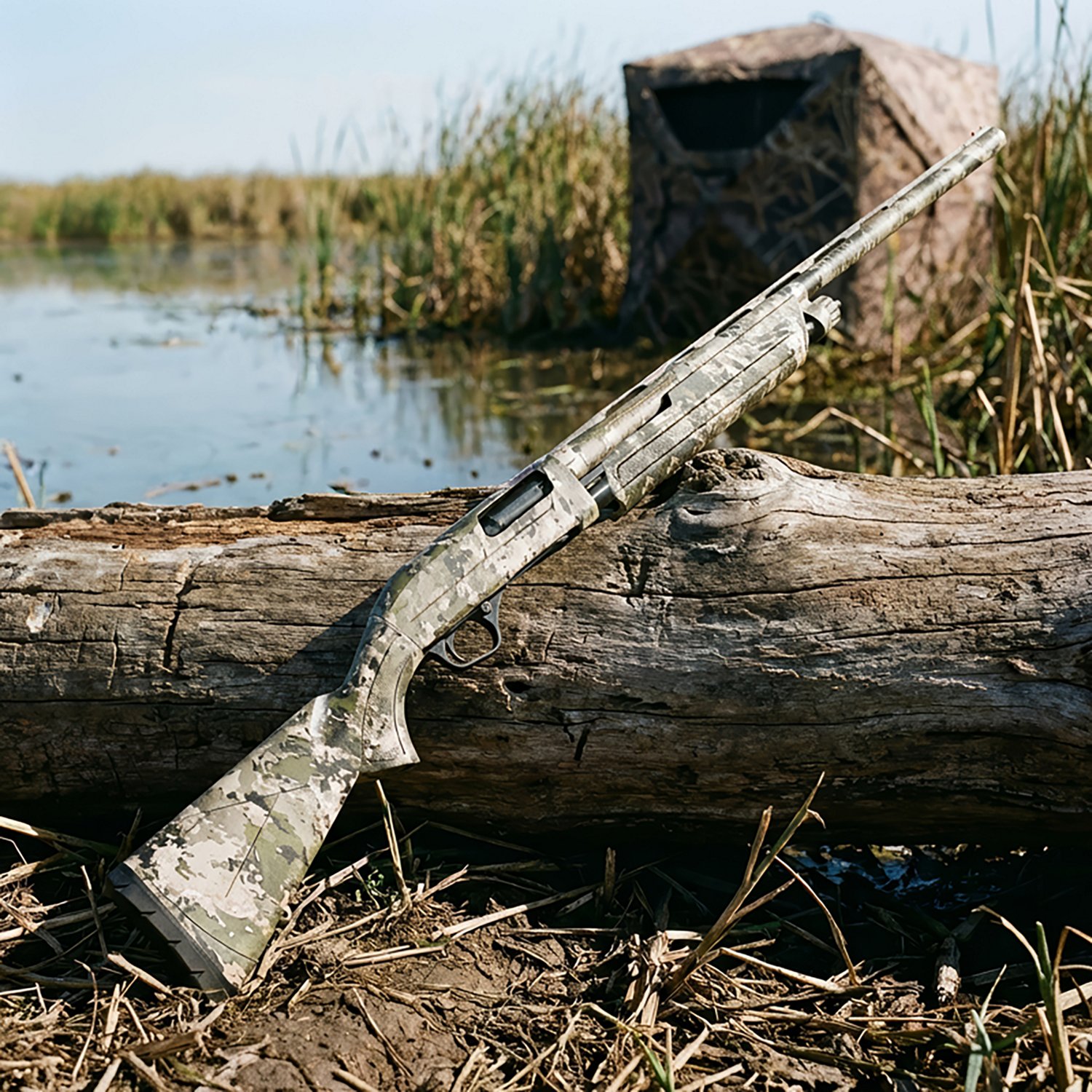 Winchester SXP Hunter 12 Gauge Pump Action Shotgun - view number 2