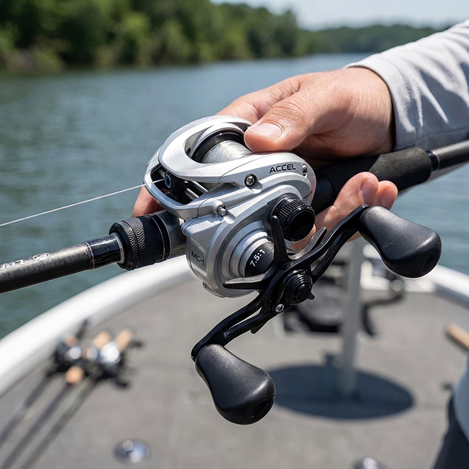 Lew's Accel Baitcast Reel - view number 8