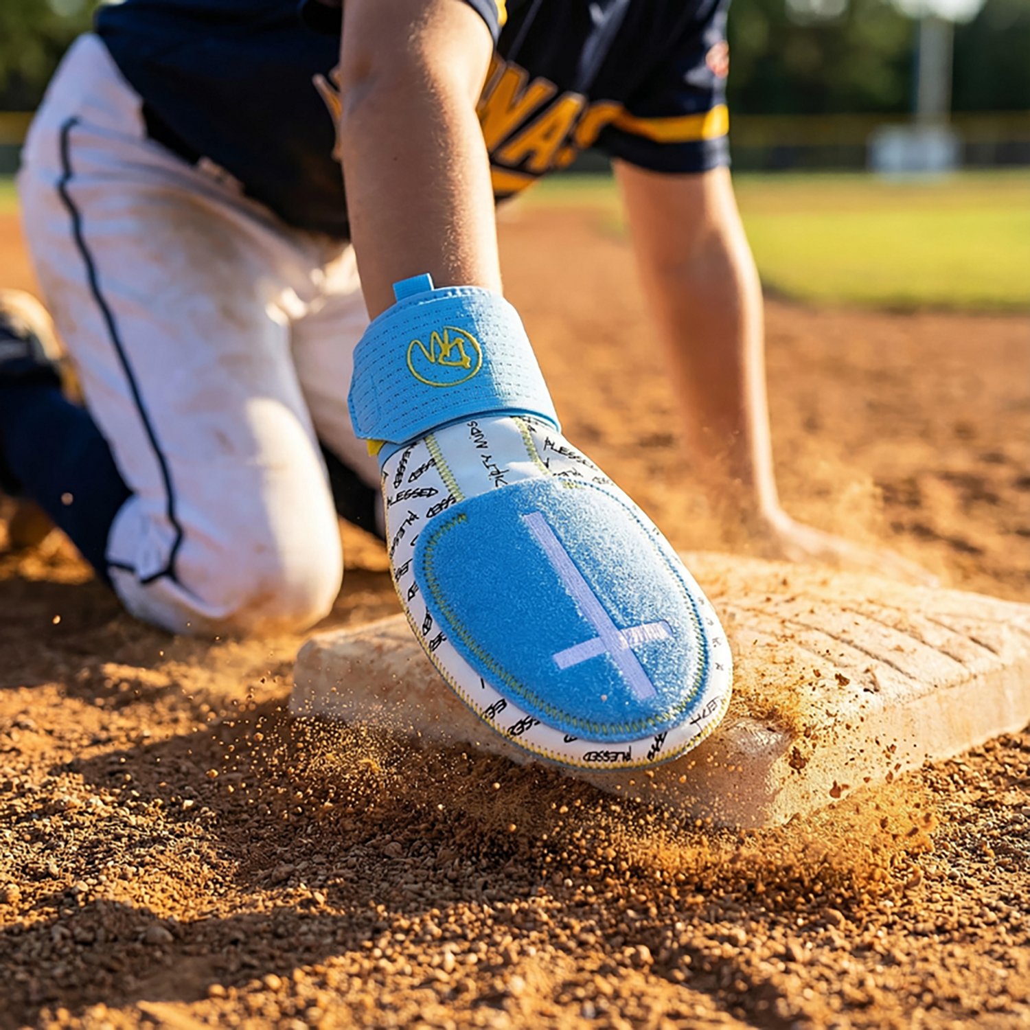 Dirty Mids Youth Savage Series Sliding Mitt - view number 5