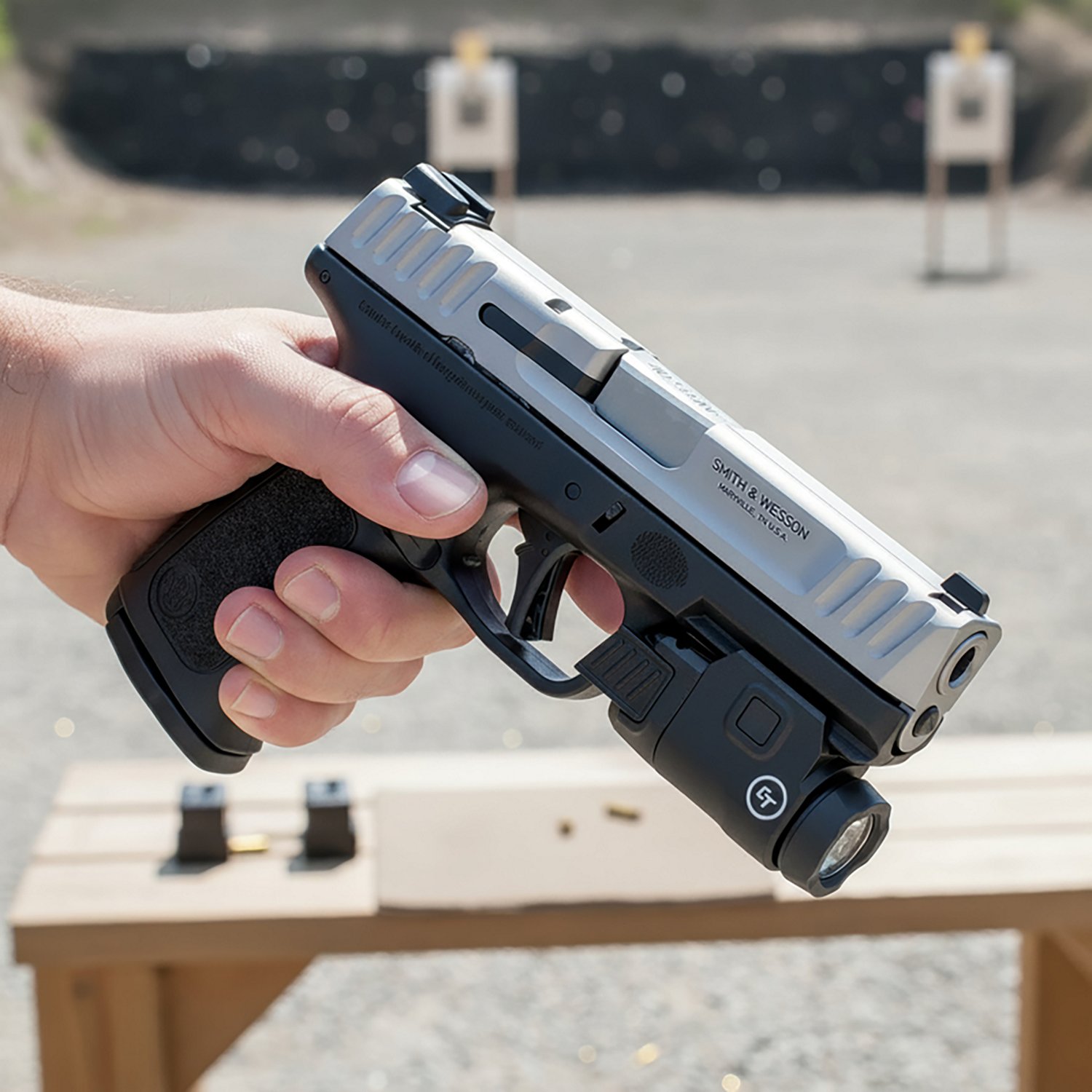 Smith & Wesson SD40 2.0 Pistol with Crimson Trace Tactical Light - view number 4