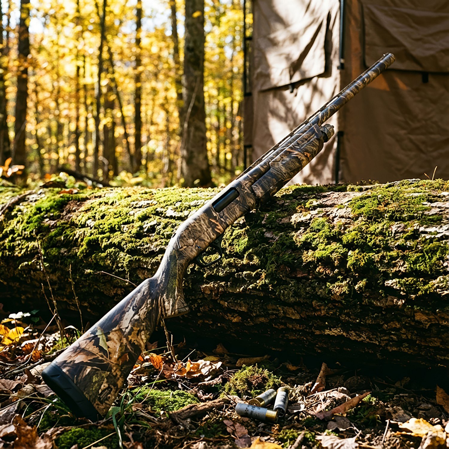 Winchester SXP Universal Hunter 12 Gauge Pump Action Shotgun - view number 3