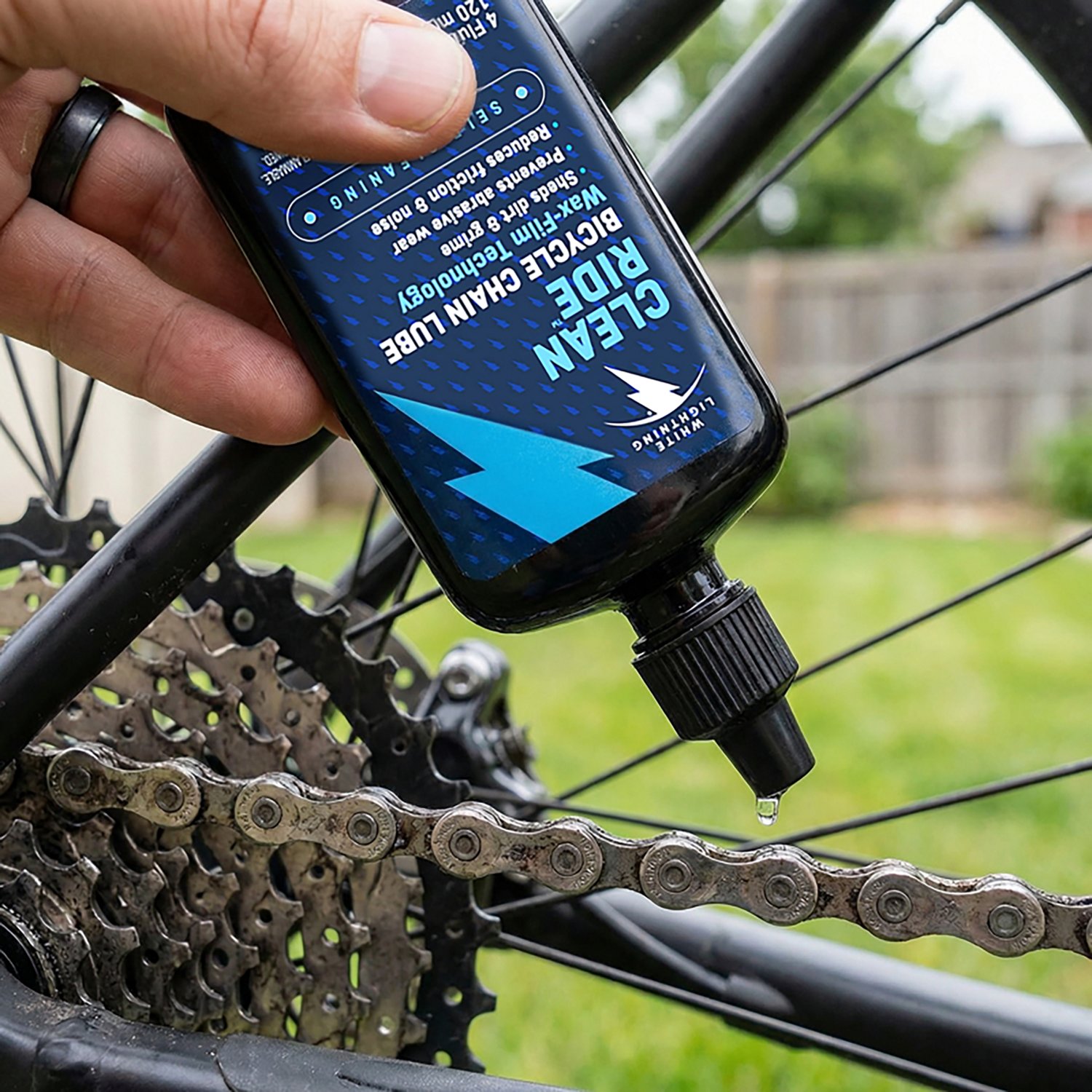 White Lightning Clean Ride 4 oz Self-Cleaning Bicycle Chain Lubricant - view number 8