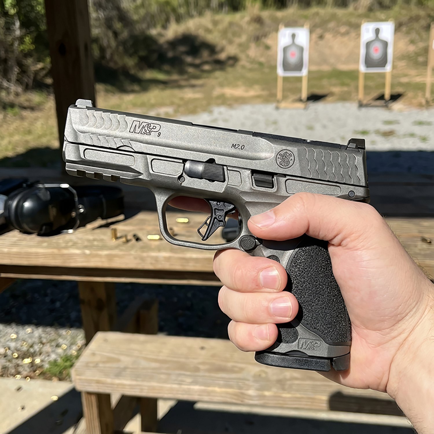Smith & Wesson M&P9 M2.0 Metal Compact OR 9mm Semiautomatic Pistol - view number 2