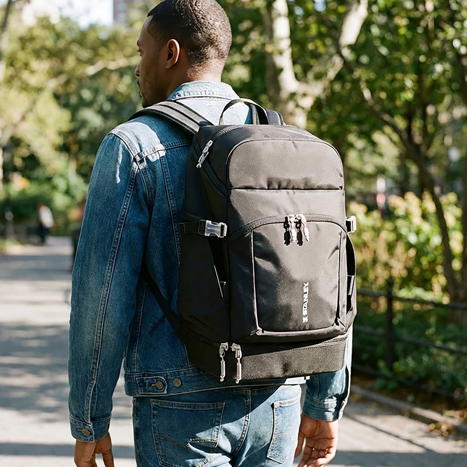 Stanley Vitalize 30.9 qt Backpack