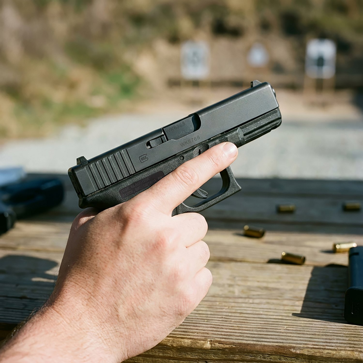 GLOCK 23V .40 S&W Compact 10-Round Pistol - view number 3