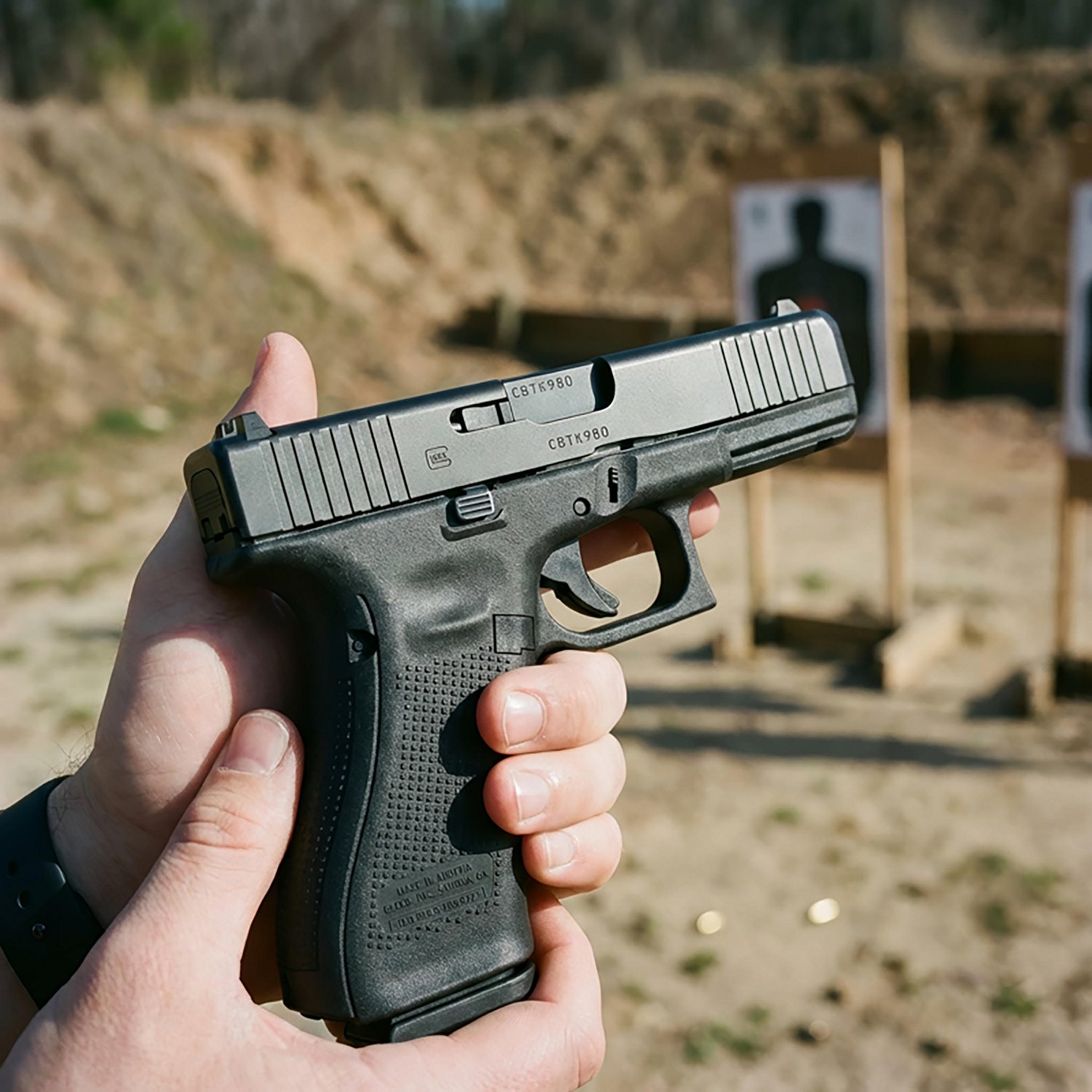 GLOCK 17CV 9mm Full-Size 17-Round Pistol - view number 4