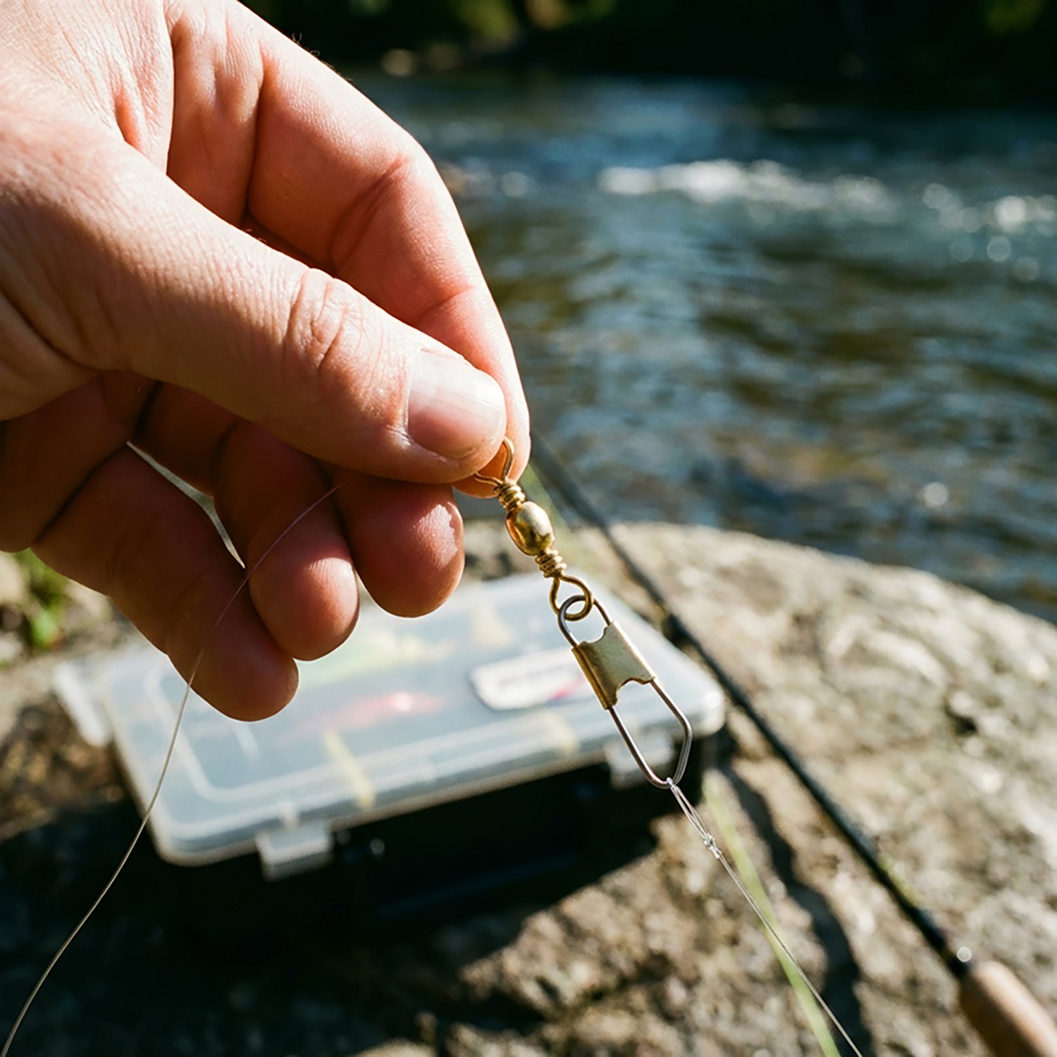 Eagle Claw Barrel Swivels with Safety Snaps 12-Pack                                                                              - view number 2