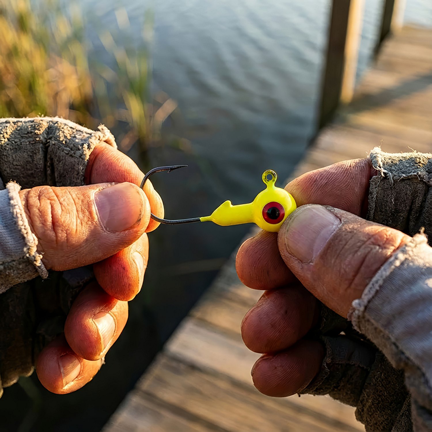 Strike King Mr. Crappie 1/8 oz. Jighead - view number 2