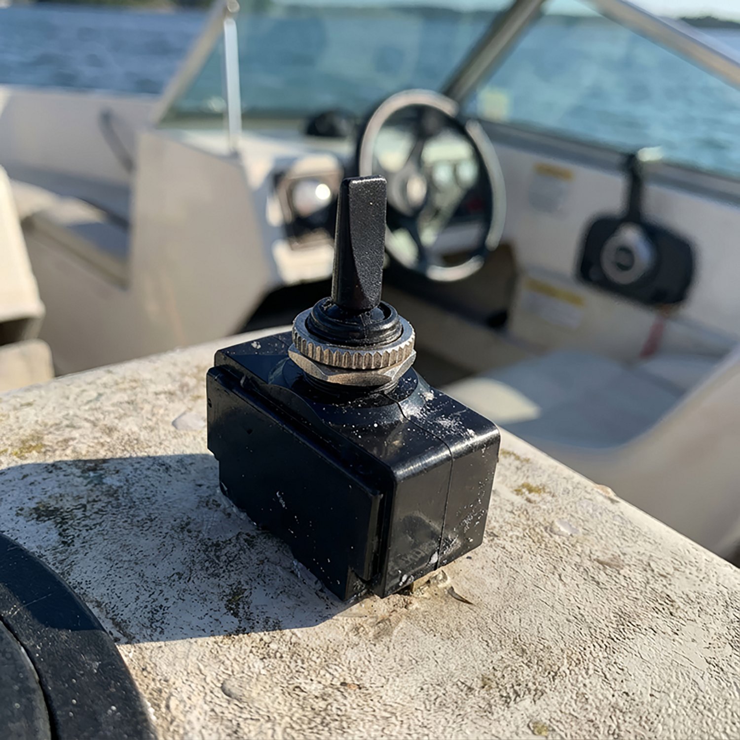 Marine Raider On/Off Toggle Switch - view number 2