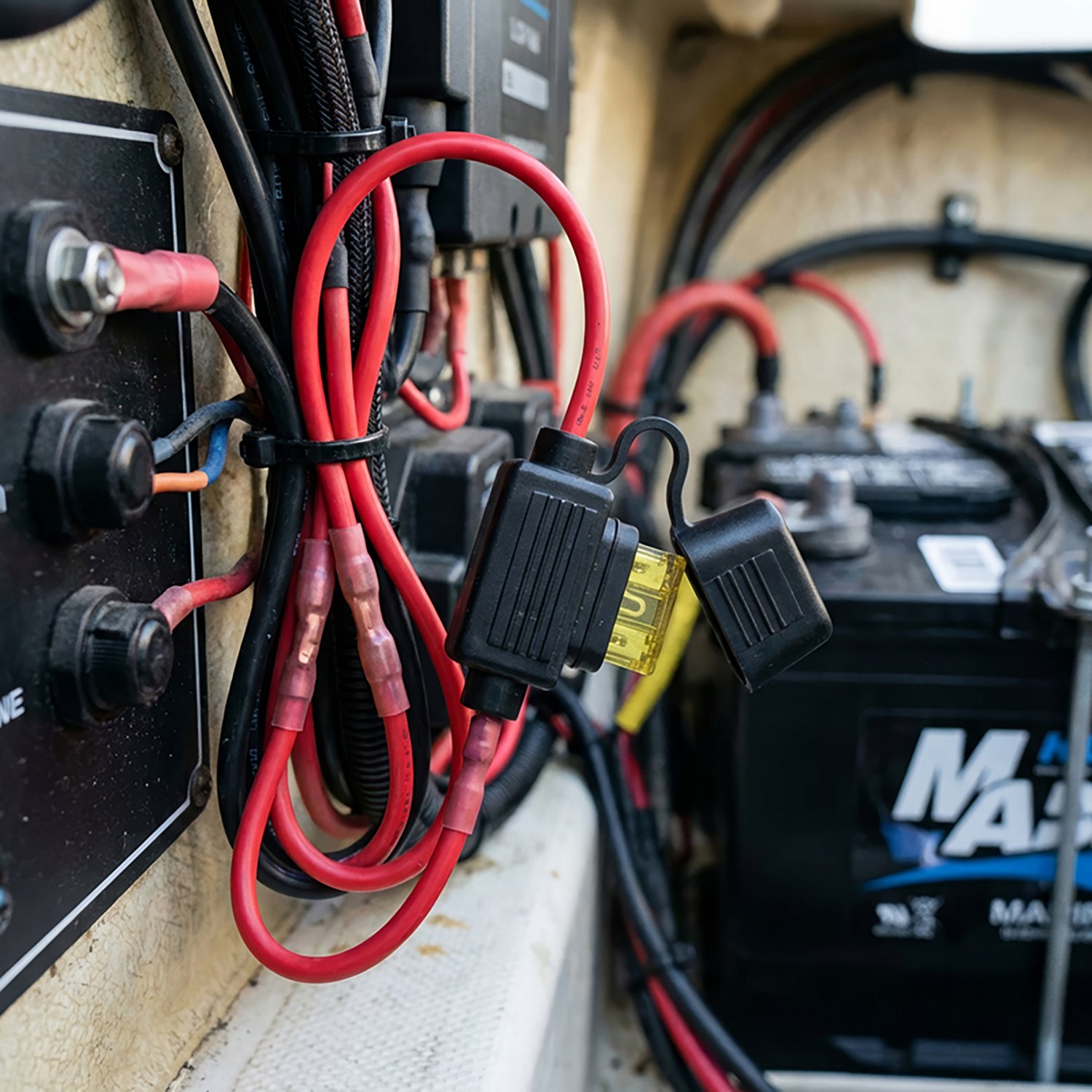 Marine Raider Inline ATO Fuse Holder                                                                                             - view number 2