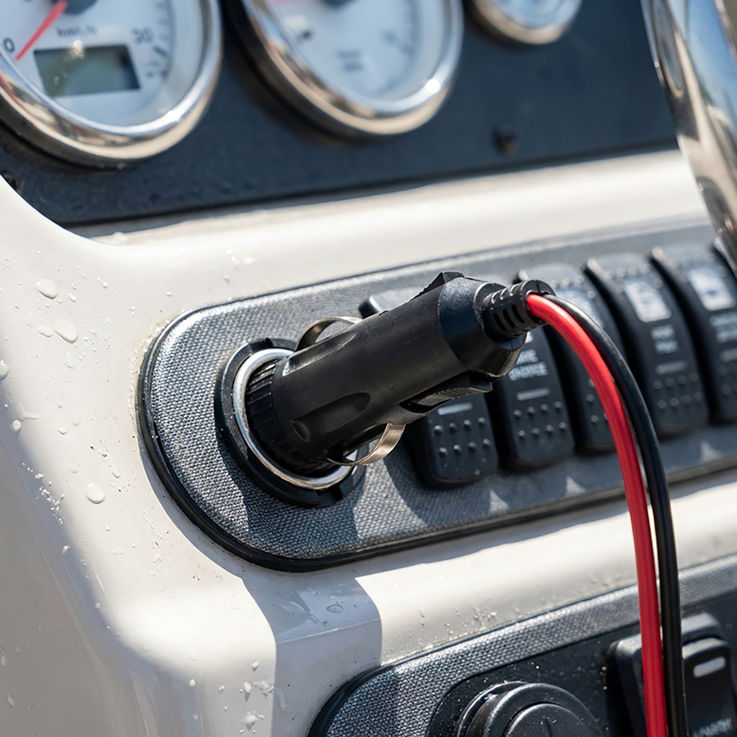 Marine Raider Electrical Nylon Power Plug