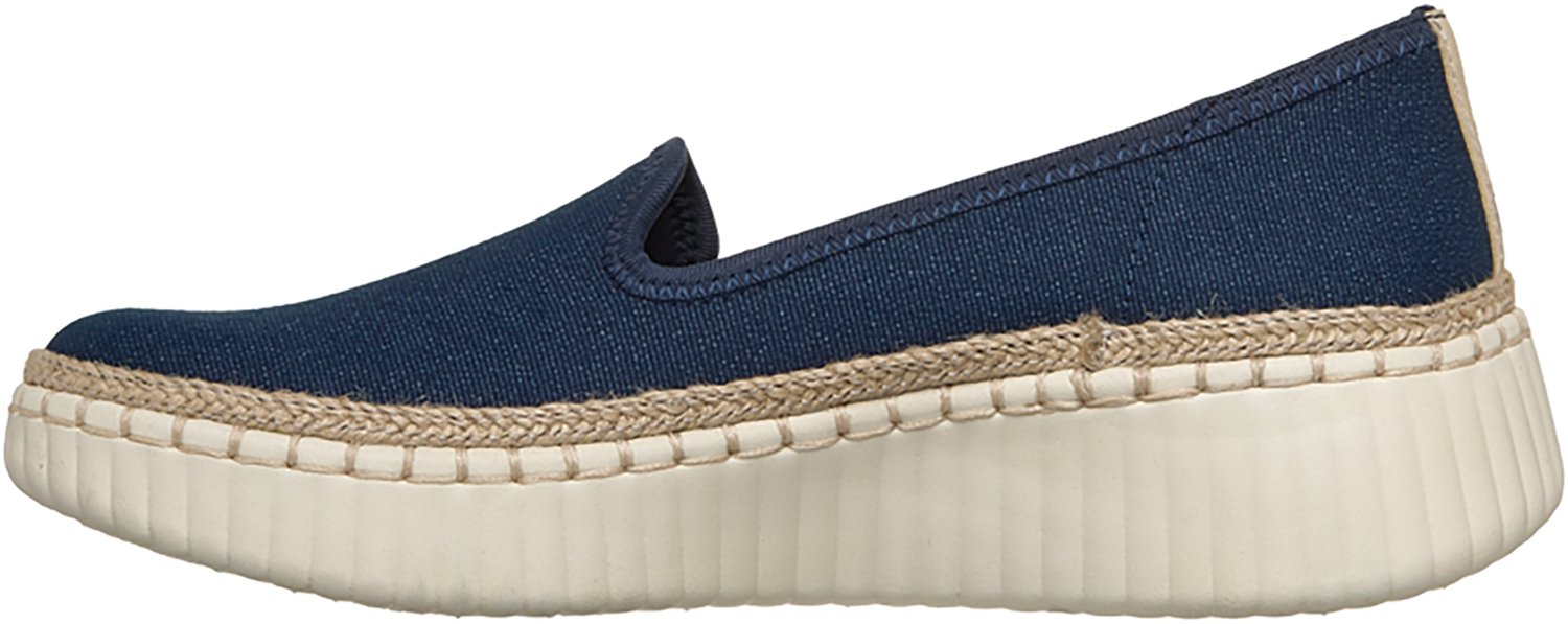 SKECHERS Women's Wilshire Blvd Shoes - view number 2