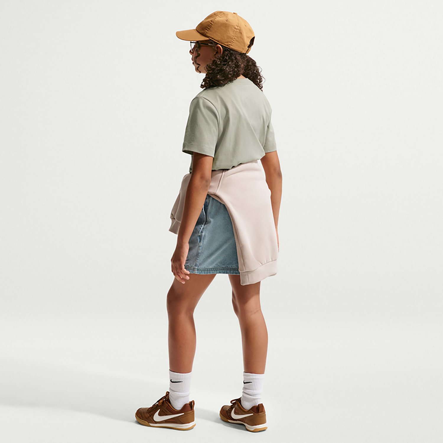 Nike Boys' Sportswear Futura Short Sleeve T-shirt - view number 3