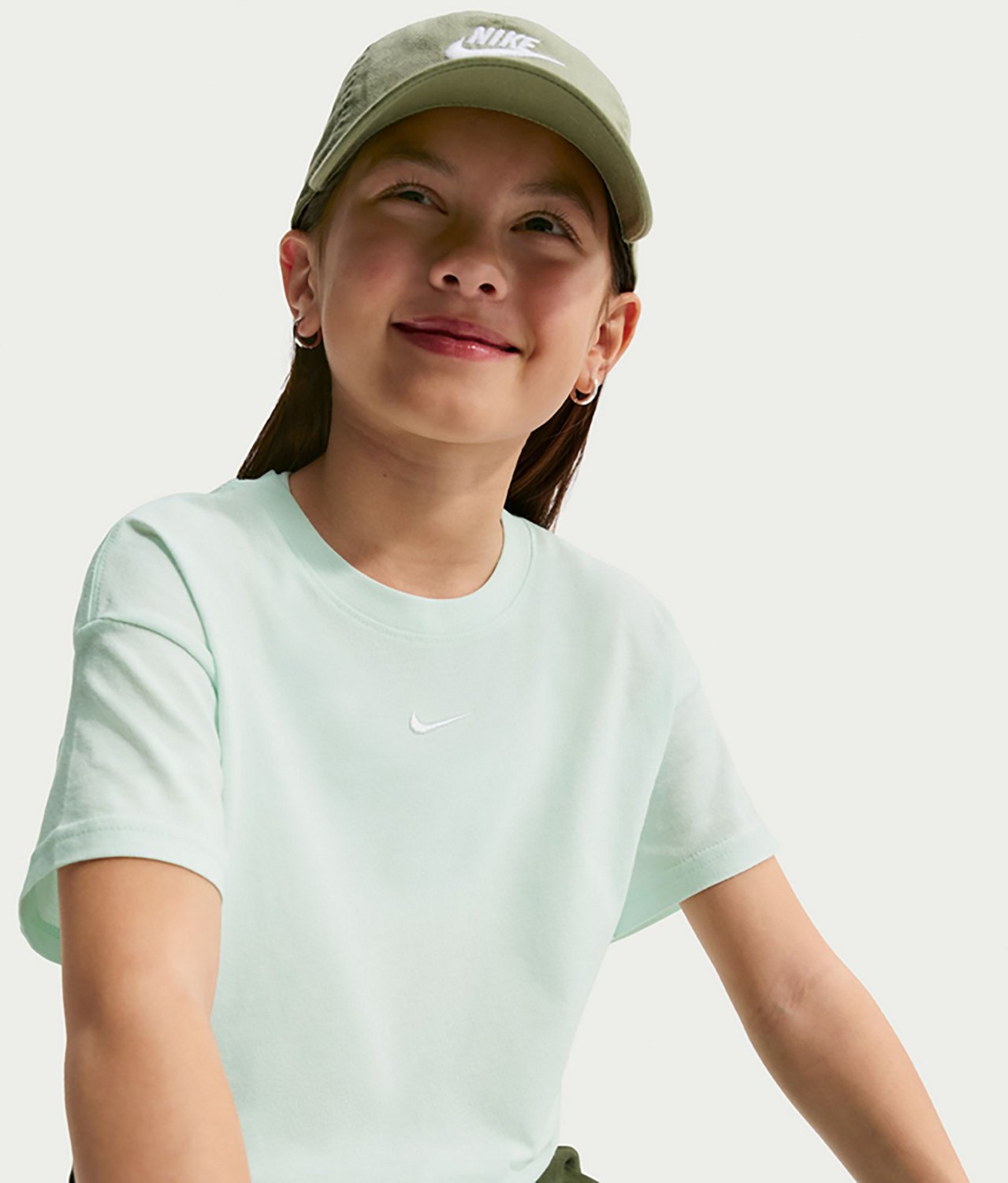 Nike Girls' Sportswear Boyfriend Essential Tee LBR - view number 3