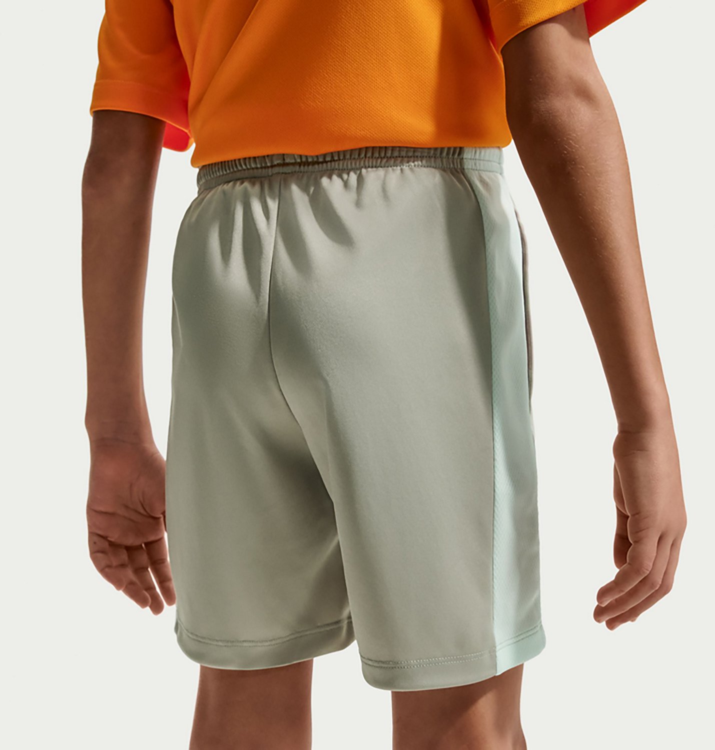 Nike Boys' Dri-FIT Trophy23 Shorts 5 in. - view number 2