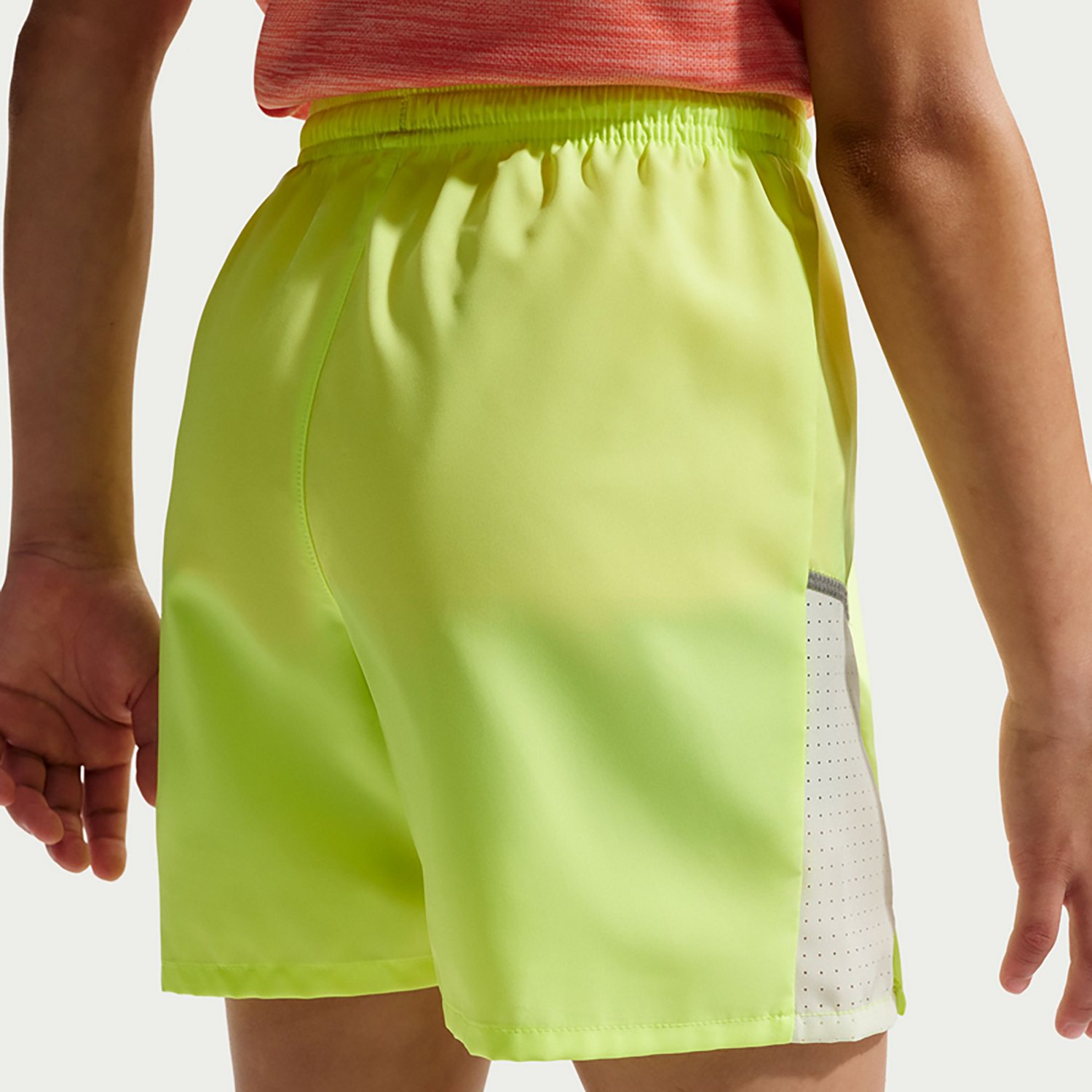 Nike Boys' Dri-FIT Miler Shorts 4 in. - view number 2