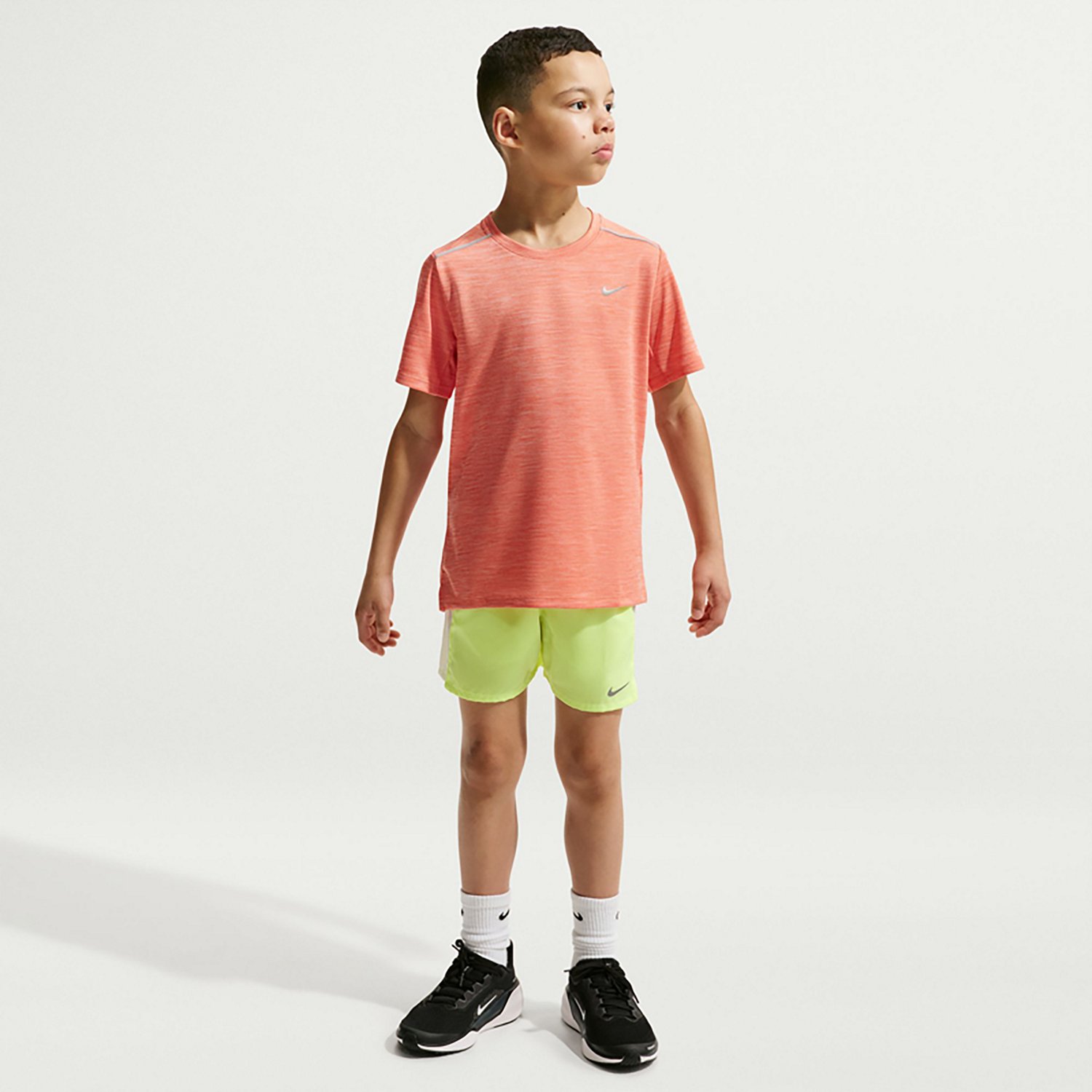 Nike Boys' Dri-FIT Miler Shorts 4 in. - view number 3