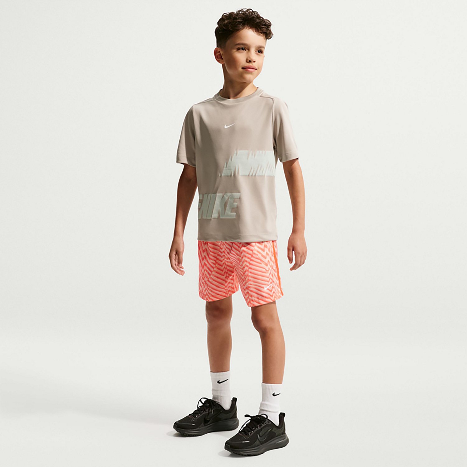 Nike Boys' Dri-FIT Bold Multi Woven Shorts 7 in. - view number 3