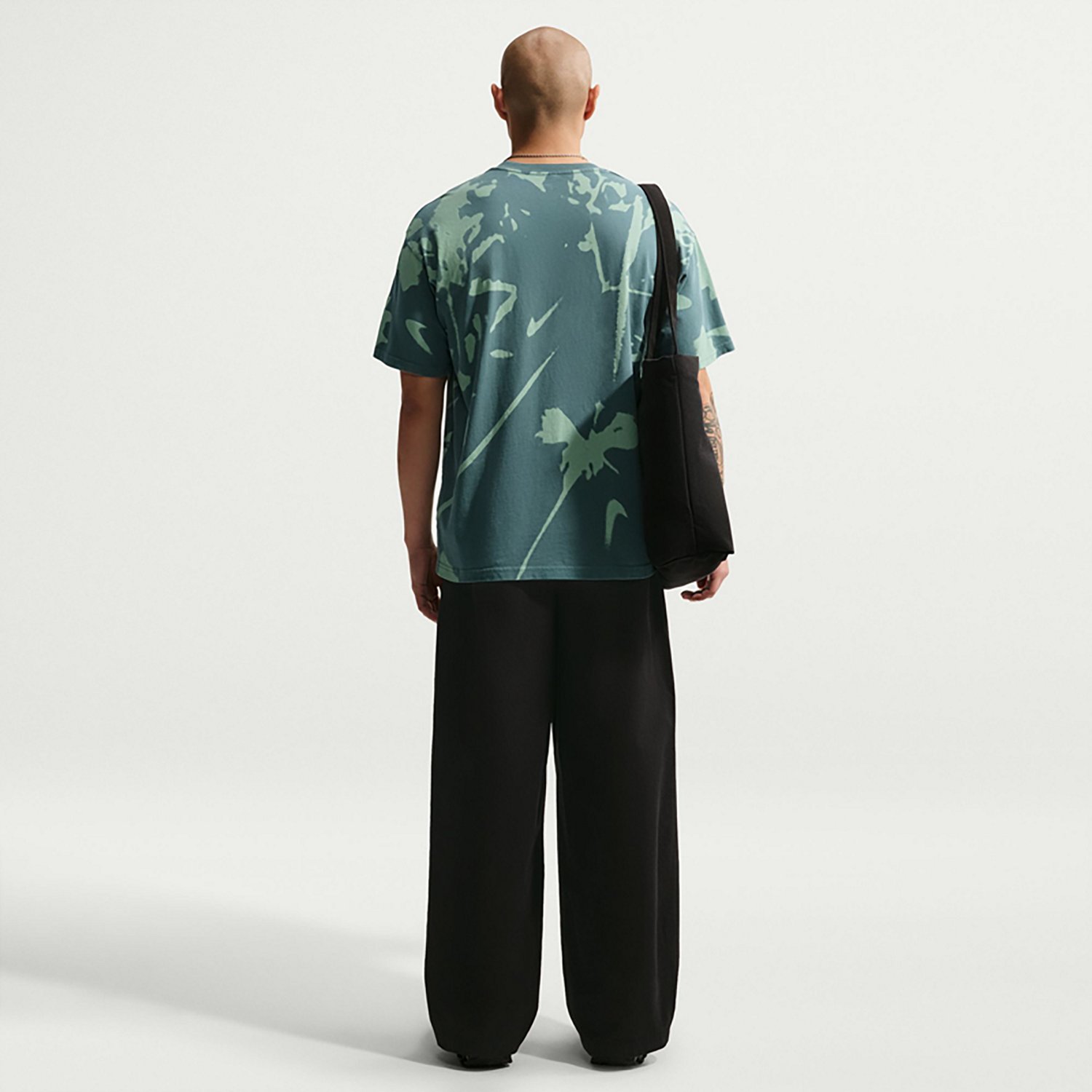 Nike Men's LSE Floral Print T-shirt