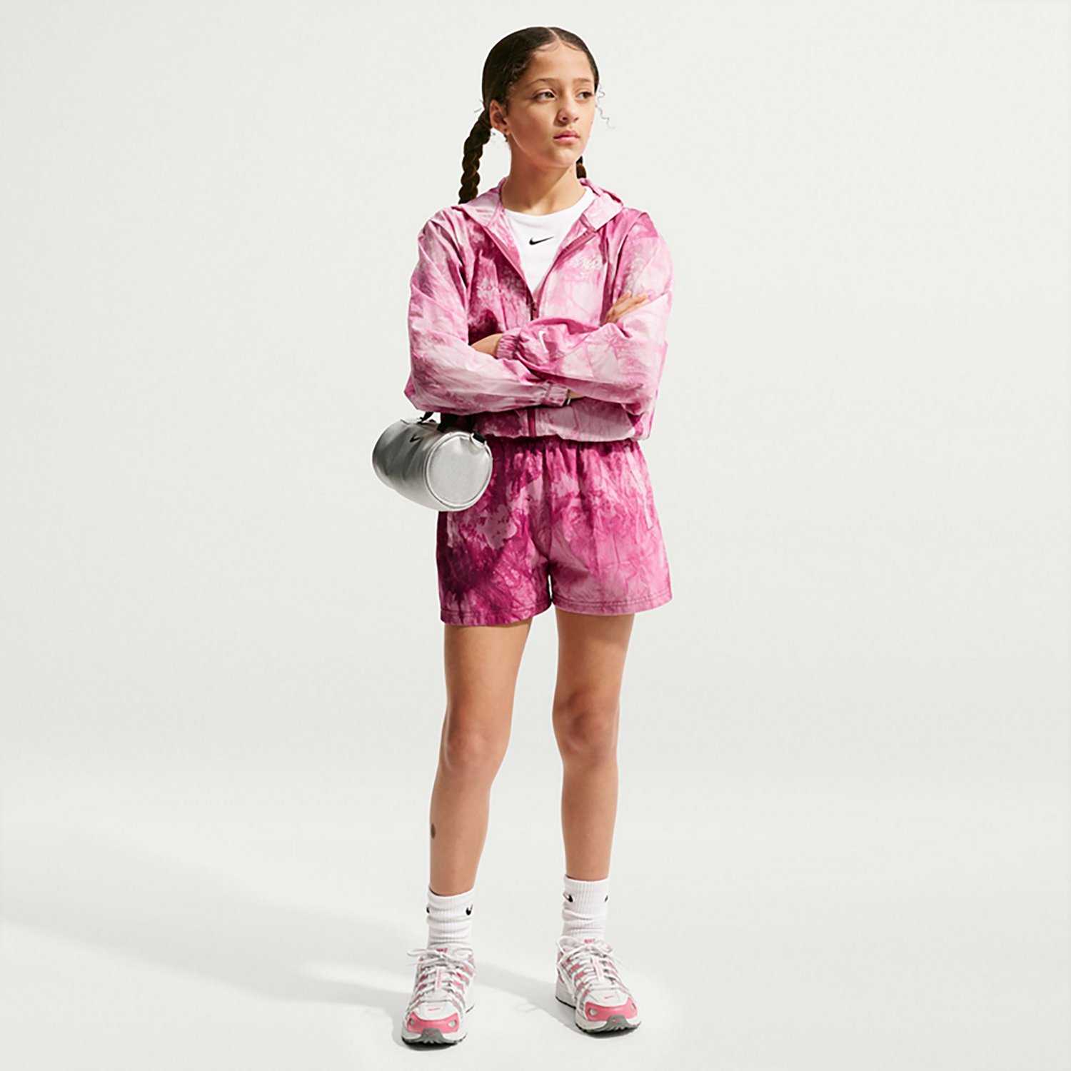 Nike Girls' Sportswear Club Woven Graphic Shorts - view number 2