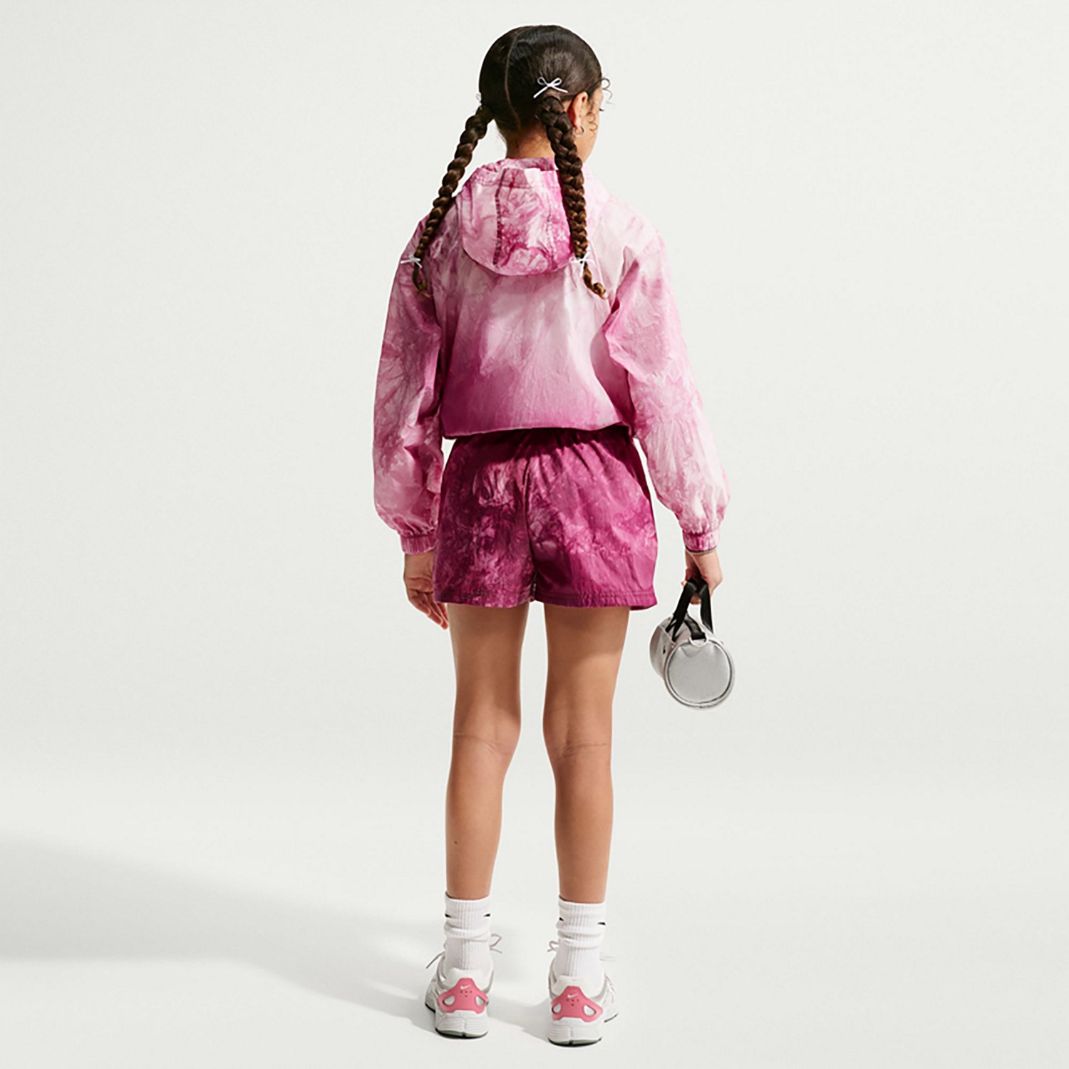 Nike Girls' Sportswear Club Woven Graphic Shorts - view number 3