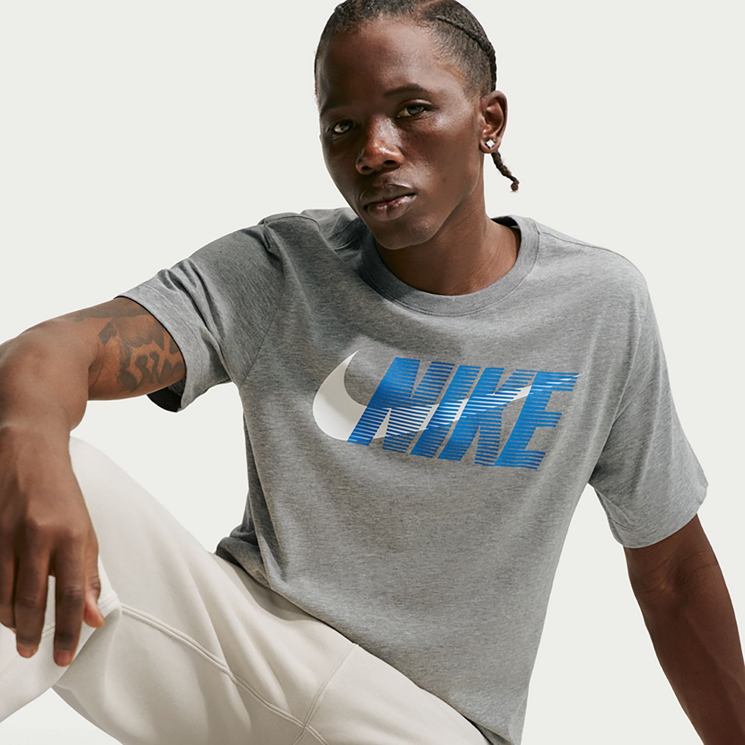 Nike Men's Sportswear Swoosh Block 2 T-Shirt - view number 3