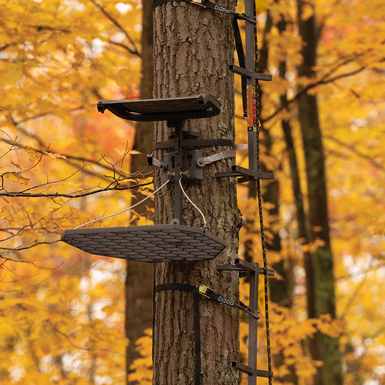 Rivers Edge DuraLite Hang‑On Treestand - view number 4