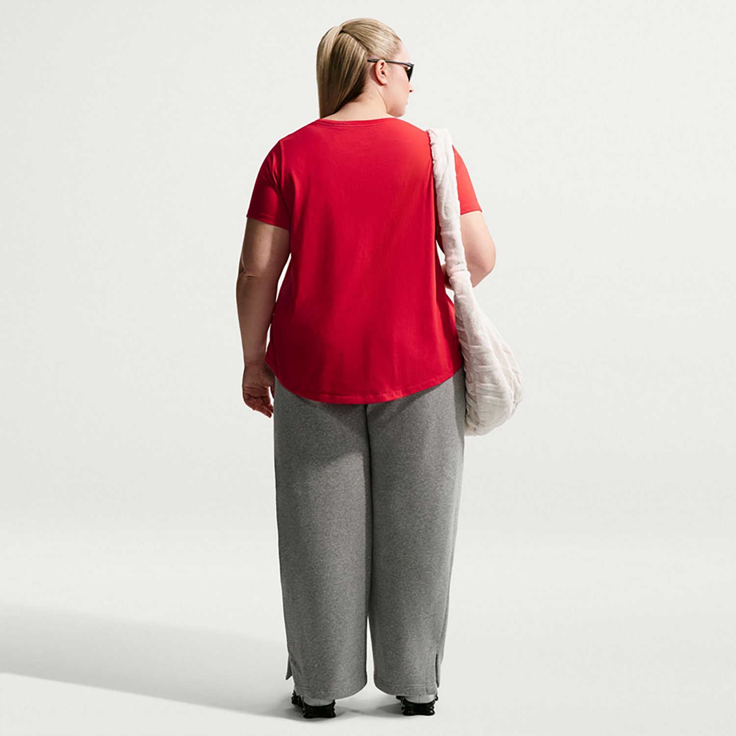 Nike Plus Size Women's Sportswear Club T-shirt                                                                                   - view number 5