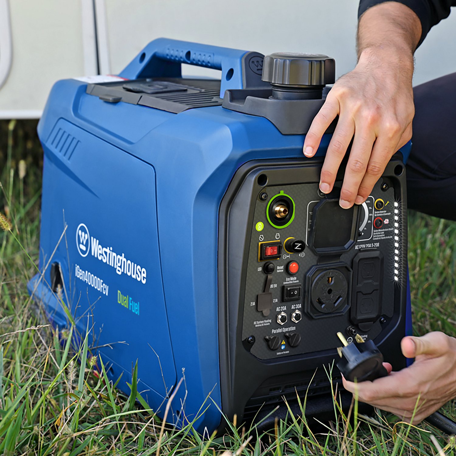 Westinghouse 4,000W Gas and Propane Dual Fuel Inverter Generator with Recoil Start - view number 7