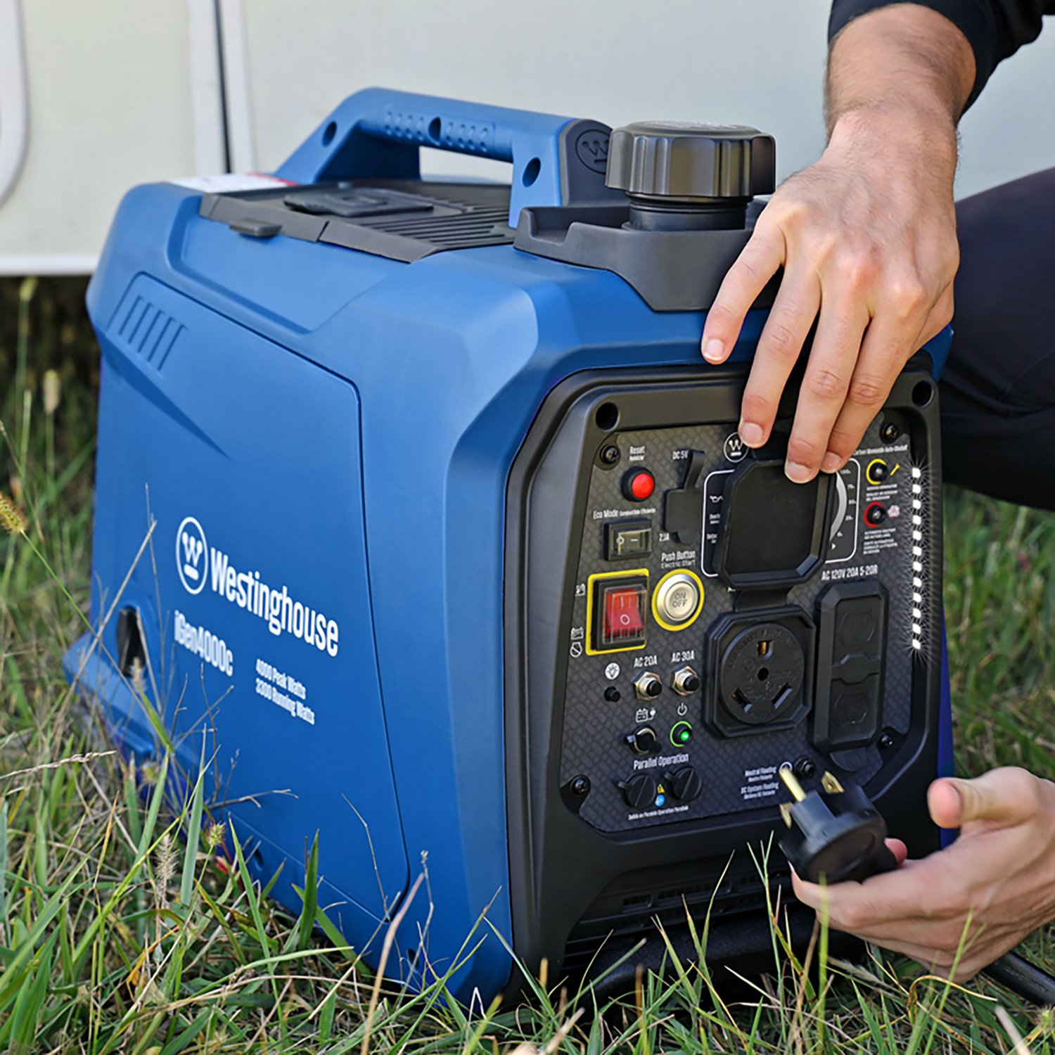 Westinghouse 4,000W Gas Powered Inverter Generator with Remote Electric Start
