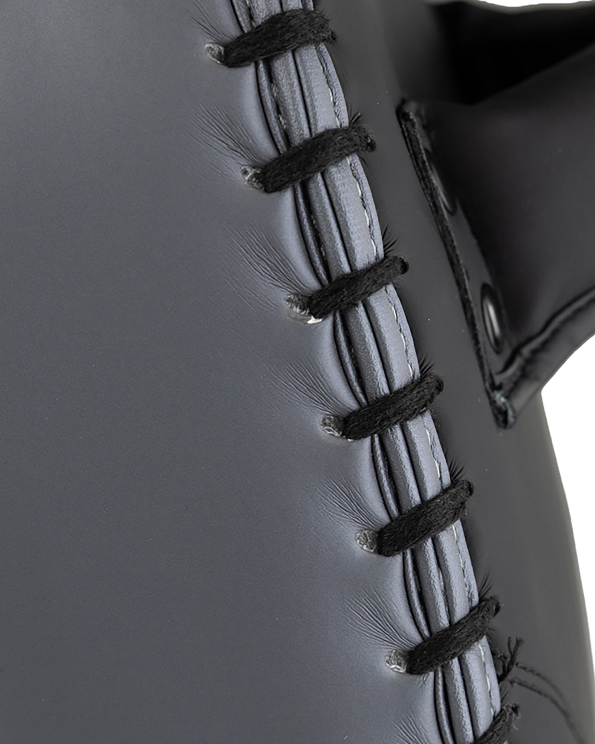 Century Brave Curved Muay Thai Pad - view number 4