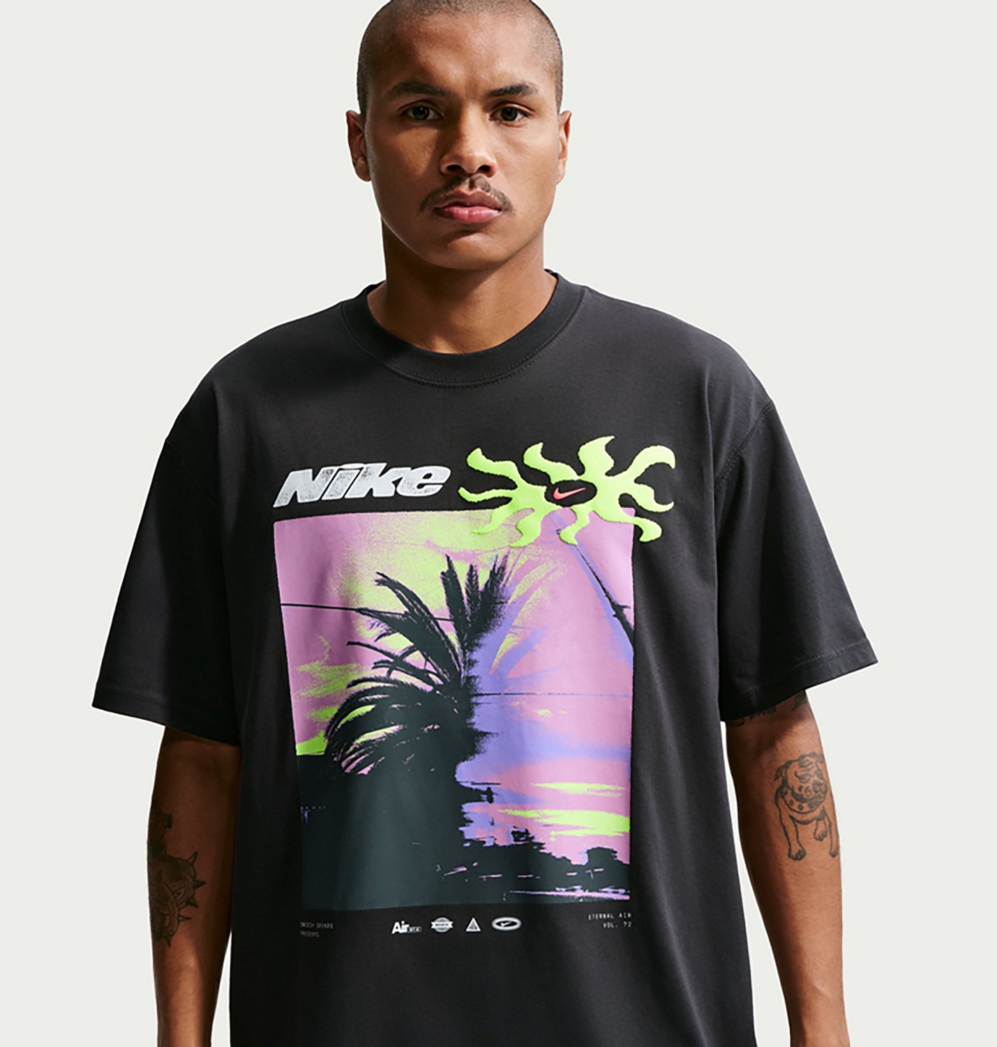 Nike Men's Sportswear LSE Palm Tree T-shirt