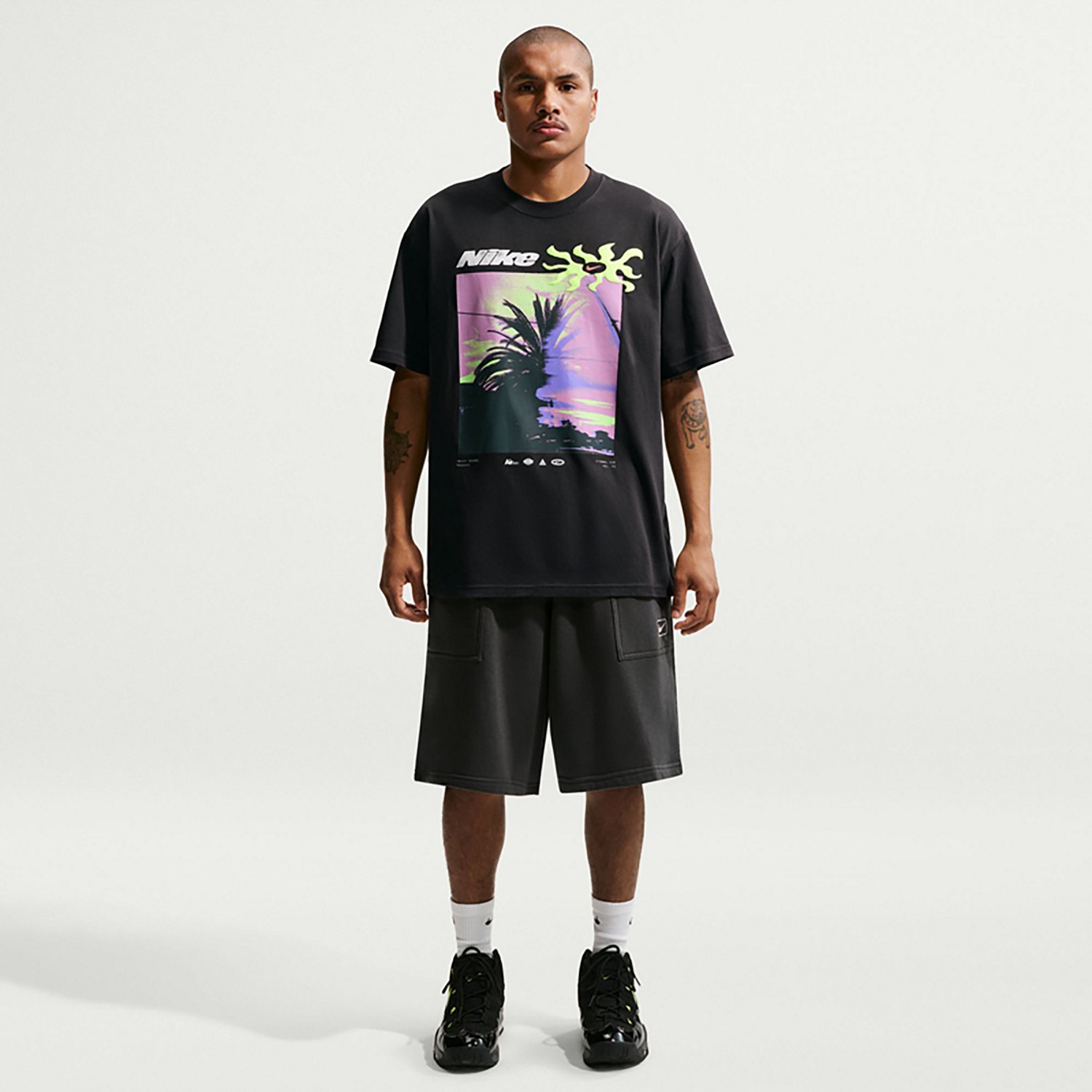 Nike Men's Sportswear LSE Palm Tree T-shirt