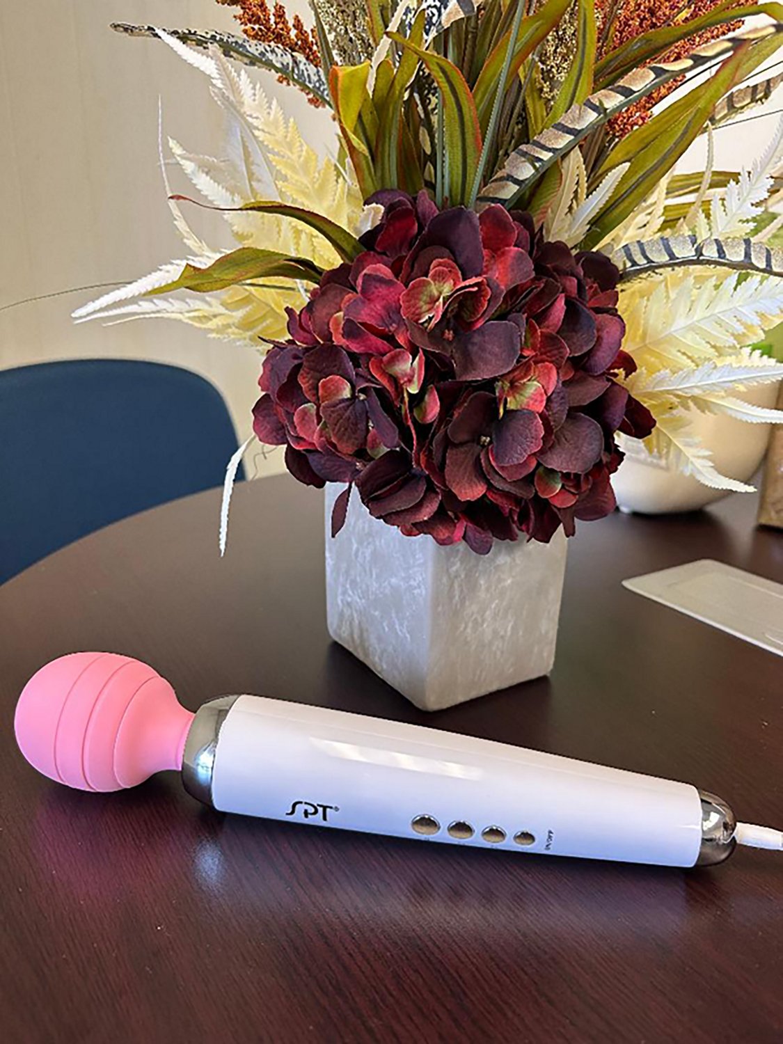 Sunpentown Multi-Speed Wand Massager - view number 4